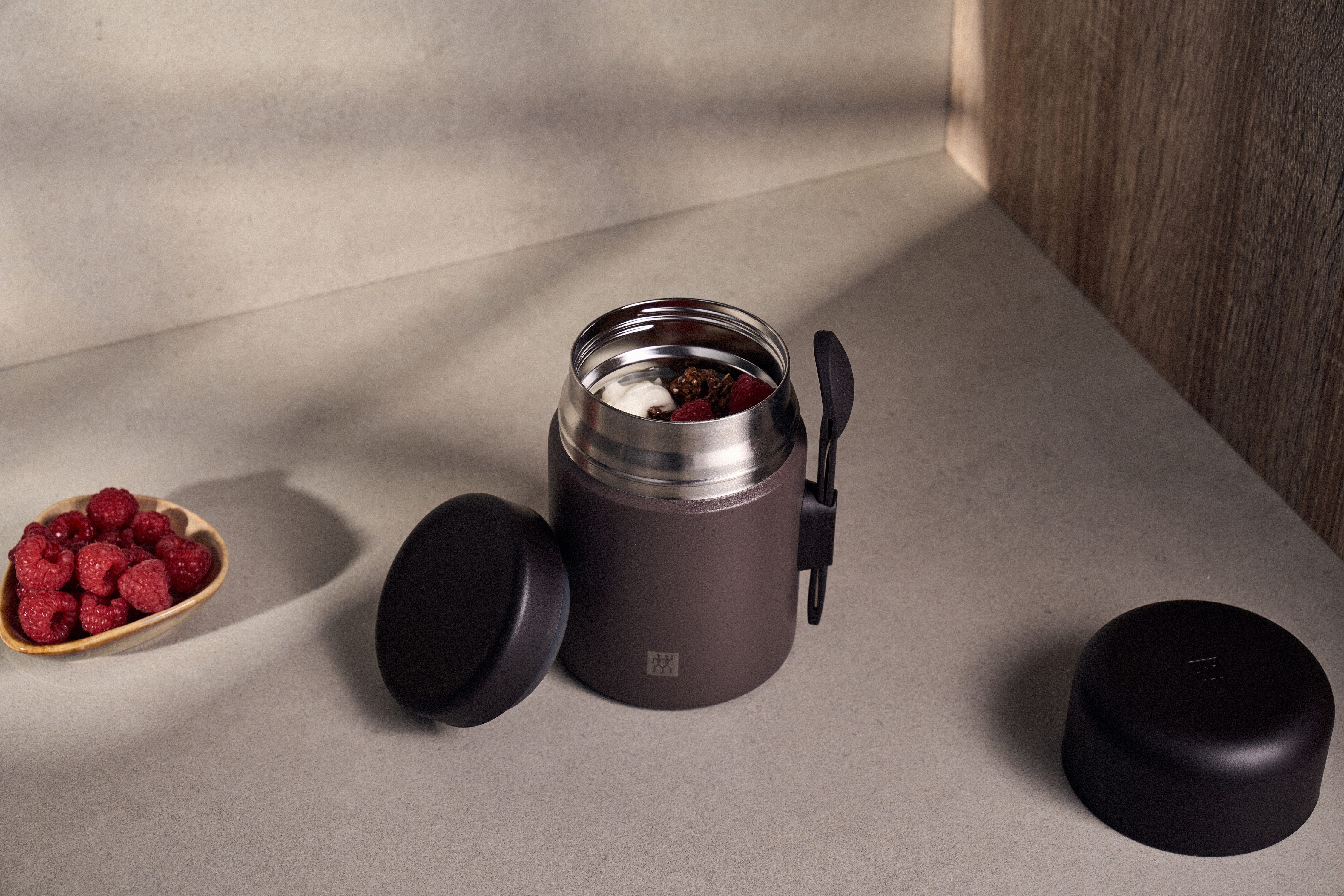 Zwilling Thermobehälter Thermo Plus, Edelstahl, (1-tlg), Auslaufsicher, Doppelwandisolierung, mit Löffel, Edelstahl