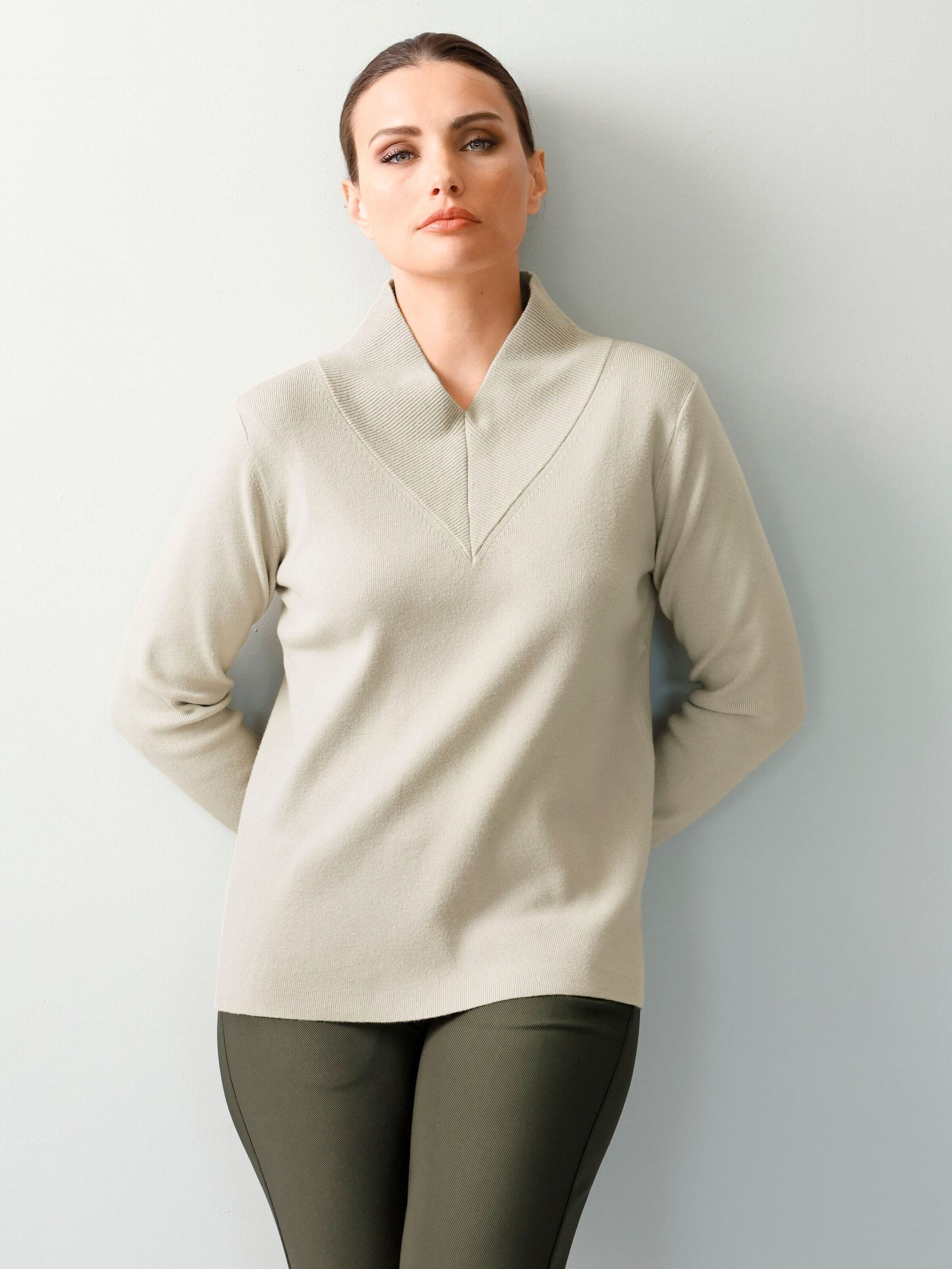 Alba Moda Strickpullover Pullover mit breitem V-Ausschnitt