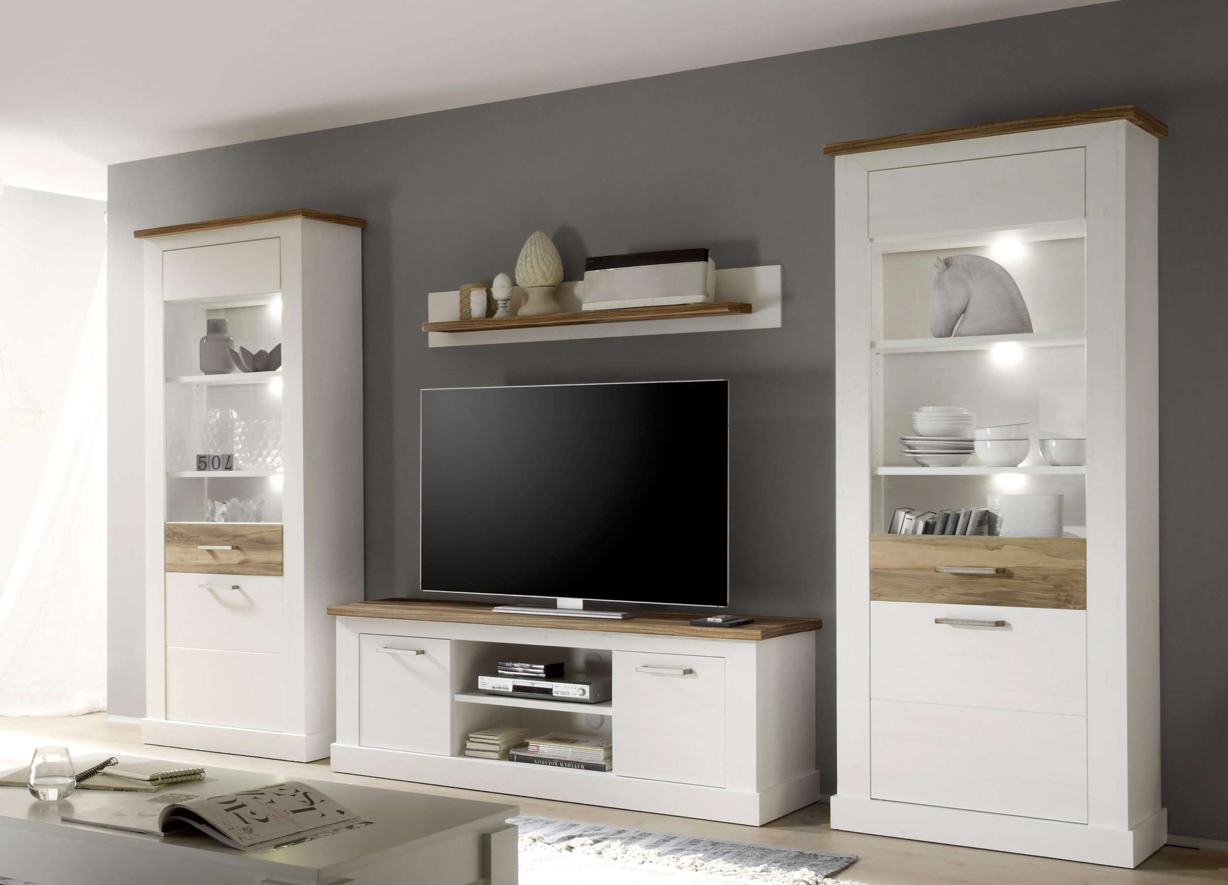 99rooms Wohnwand Deli II Pinie Weiß Satin Nussbaum. Reduzierter Preis € 1.745,00. Unverbindliche Preisempfehlung € 3.495,00