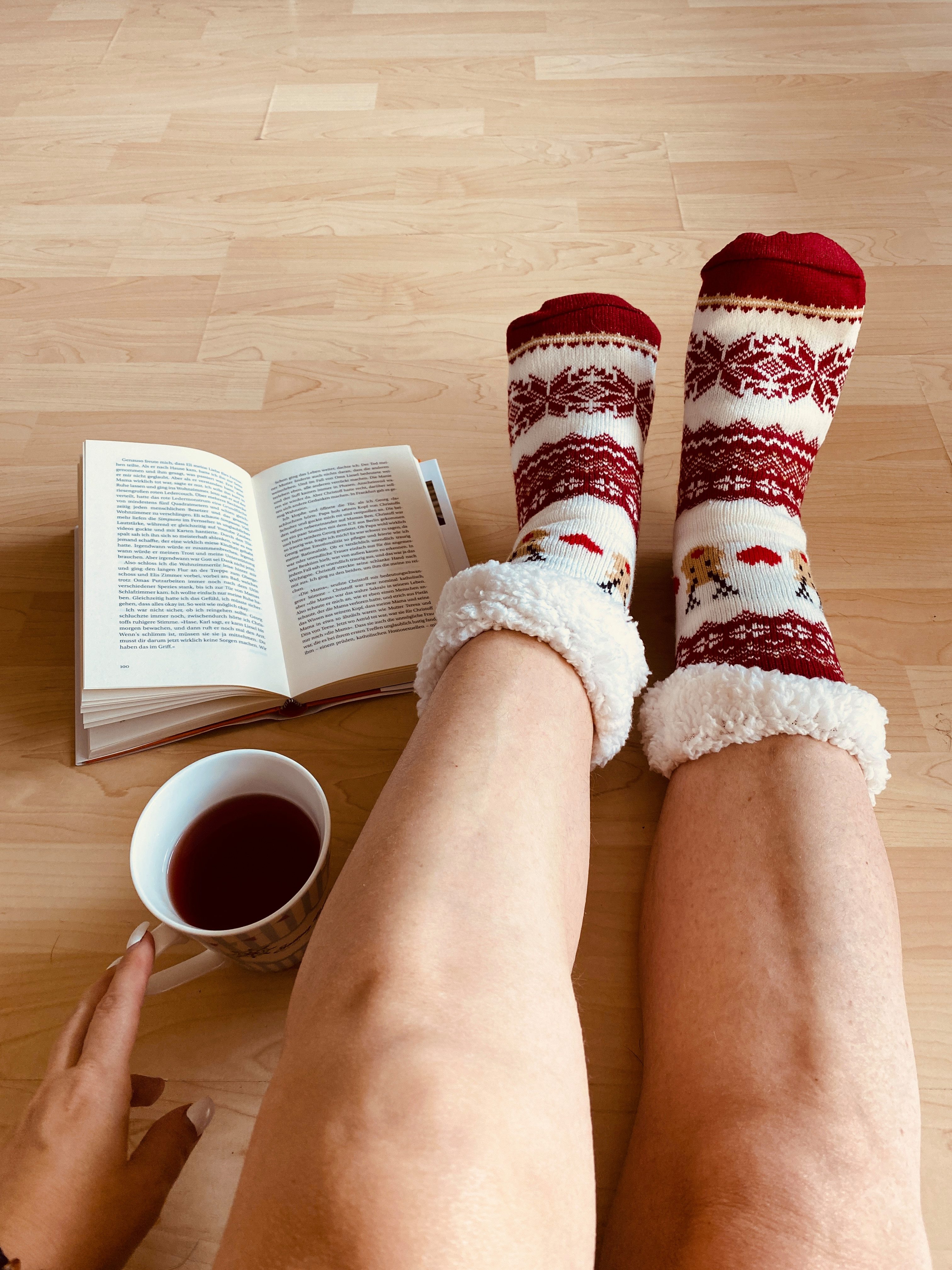 Ramona Lippert Kuschelsocken Weihnachtssocken rot Haussocken Socken Damen gefüttert Gr. 35-41