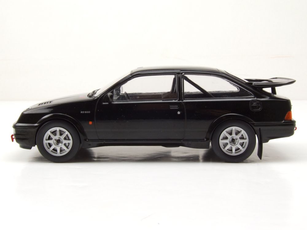 Whitebox Modellauto Ford Sierra RS Cosworth 1987 schwarz, Maßstab 1:24