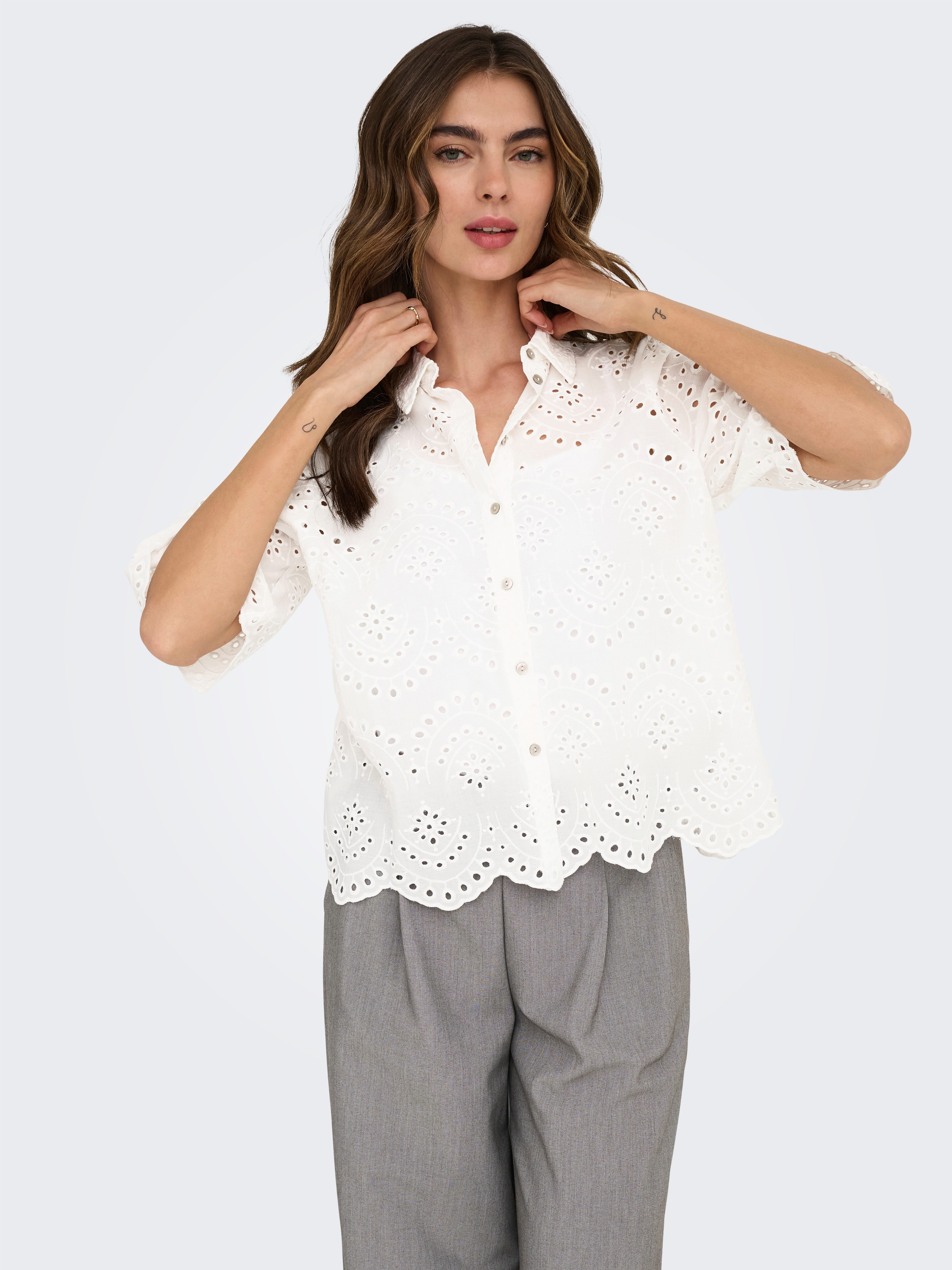 ONLY Spitzenbluse ONLVALAIS S/S SHIRT WVN NOOS Baumwolle, loose fit