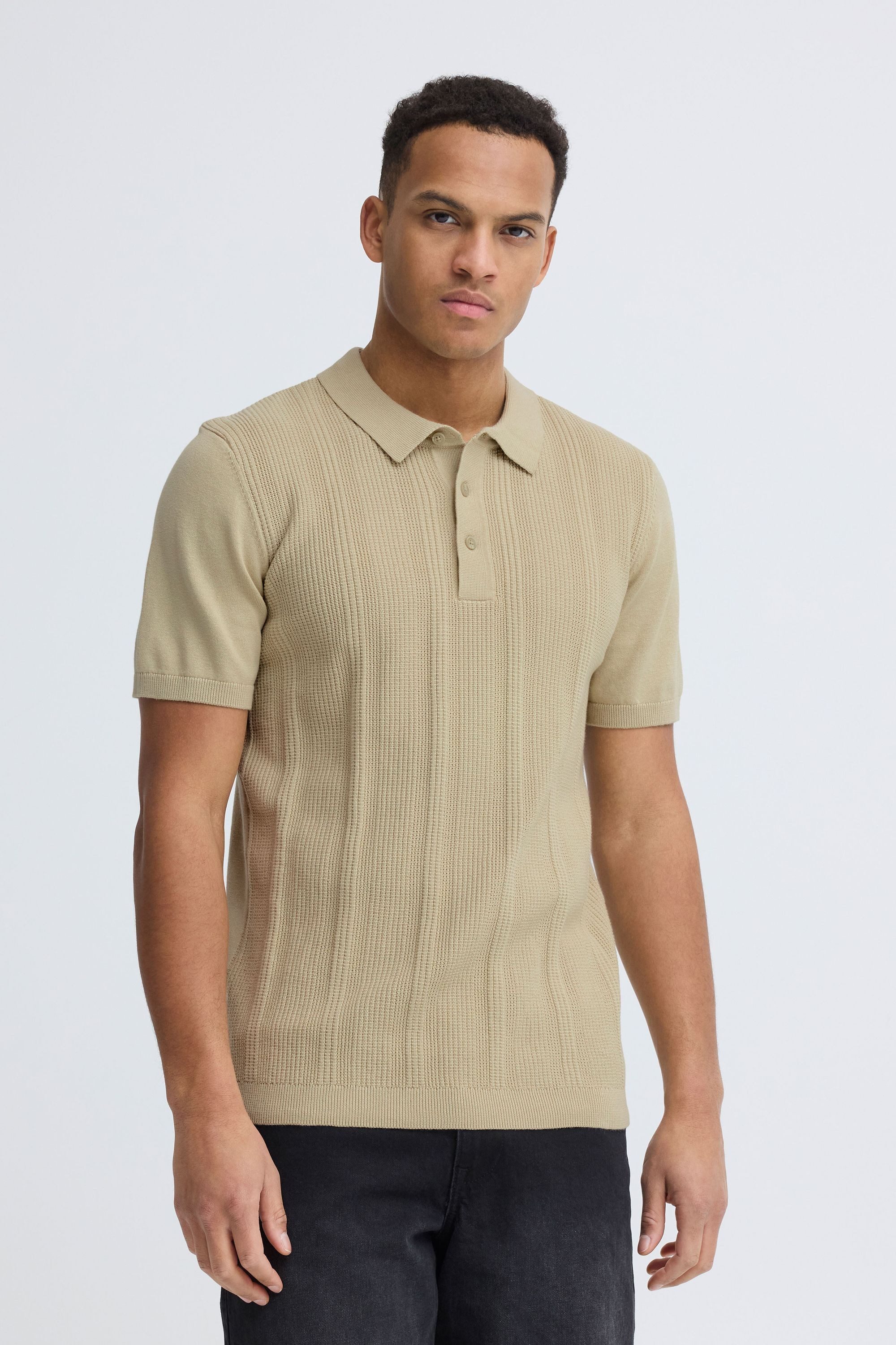 Blend Poloshirt BHBaron Stilvolles Feinstrick-Poloshirt mit strukturiertem Rippmuster