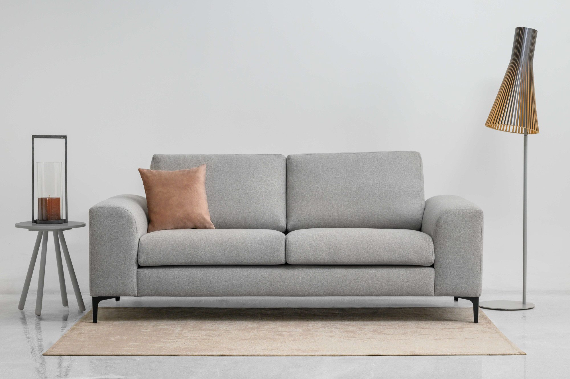 INOSIGN 2,5-Sitzer Henry, mit Metallbeinen, in modernem Design