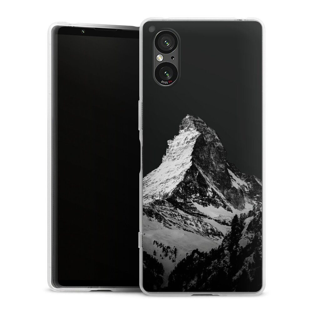 DeinDesign Handyhülle Berg Schnee Alpspitze Snow Capped Mountains Grayscale, Sony Xperia 5 V Silikon Hülle Bumper Case Handy Schutzhülle