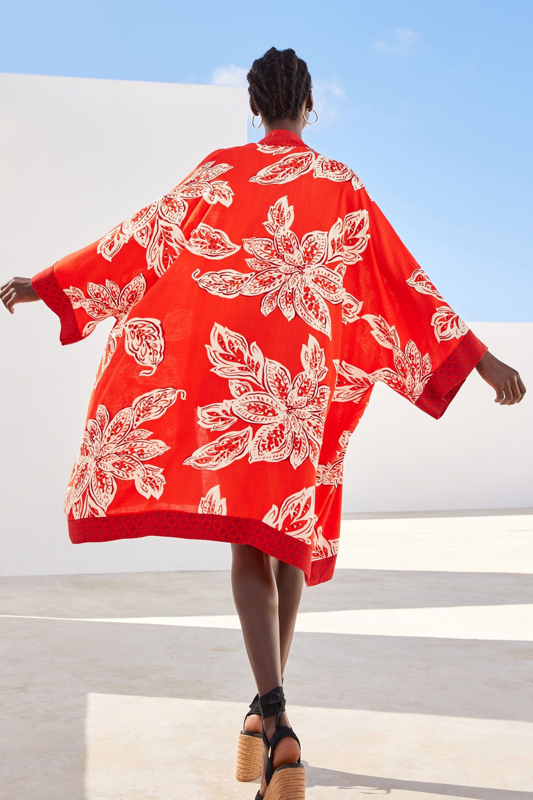 Laub-Print mit Next (1-tlg) Blusenkimono Langer Kimono