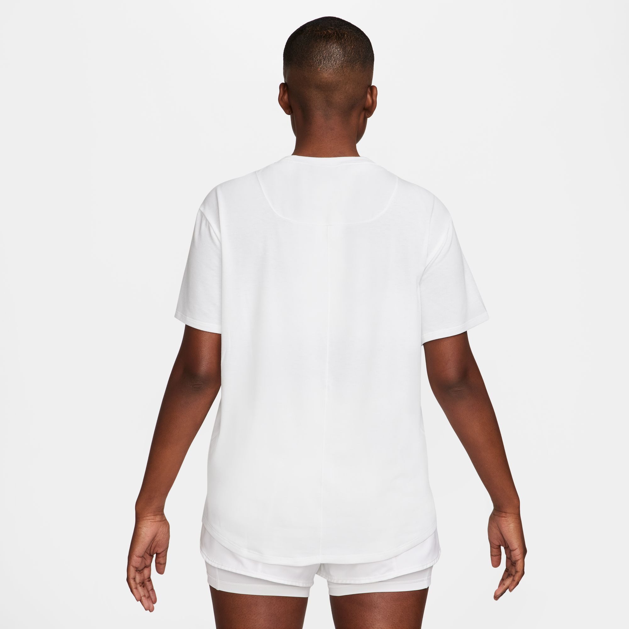 Nike T-Shirt W NK ONE RELAXED DF SS TOP Kurzarm-Design, mit Rundhalsausschnitt, aus Jersey, gerader Abschluss