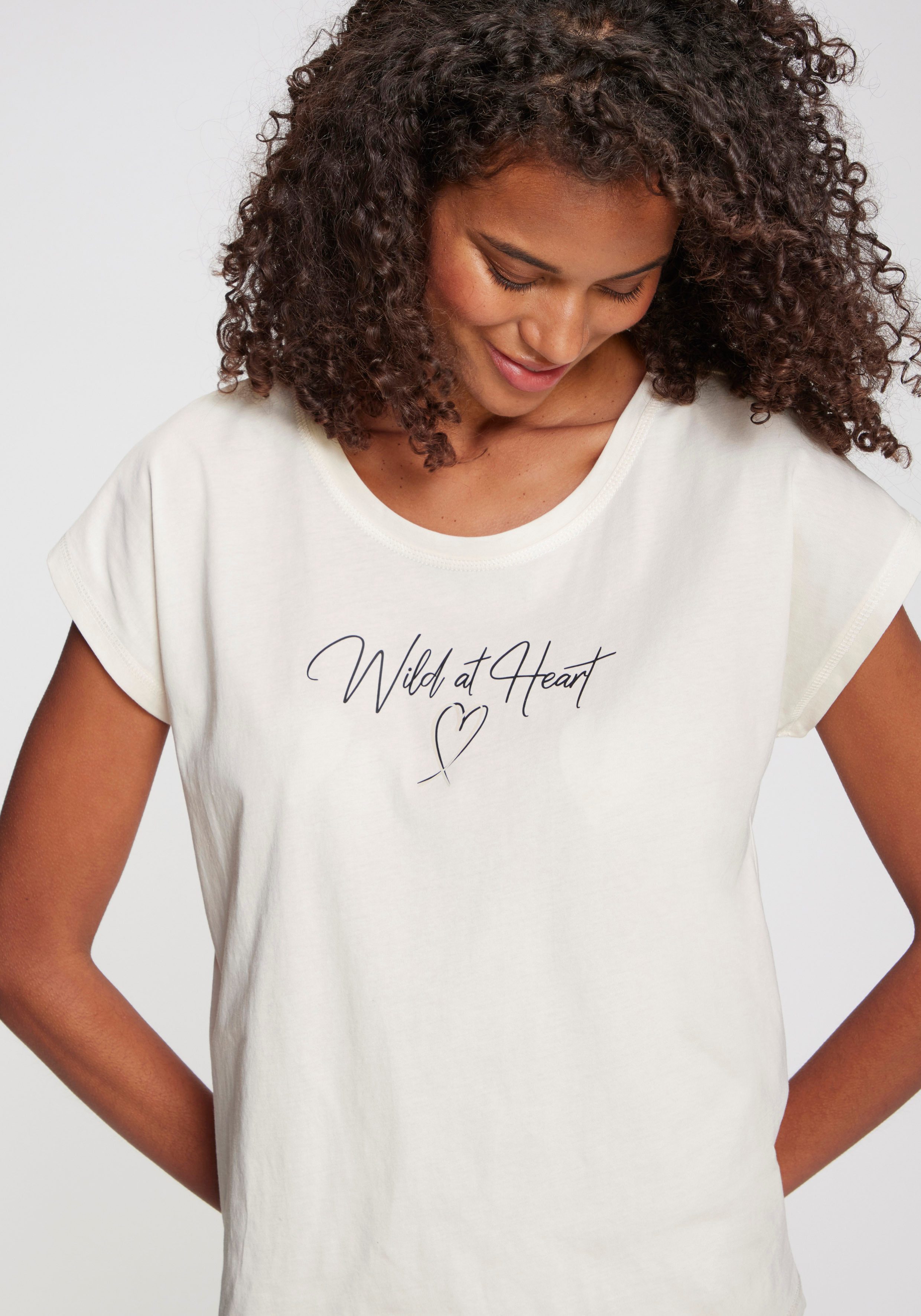 Vivance Dreams T-Shirt mit Herzprint günstig online kaufen