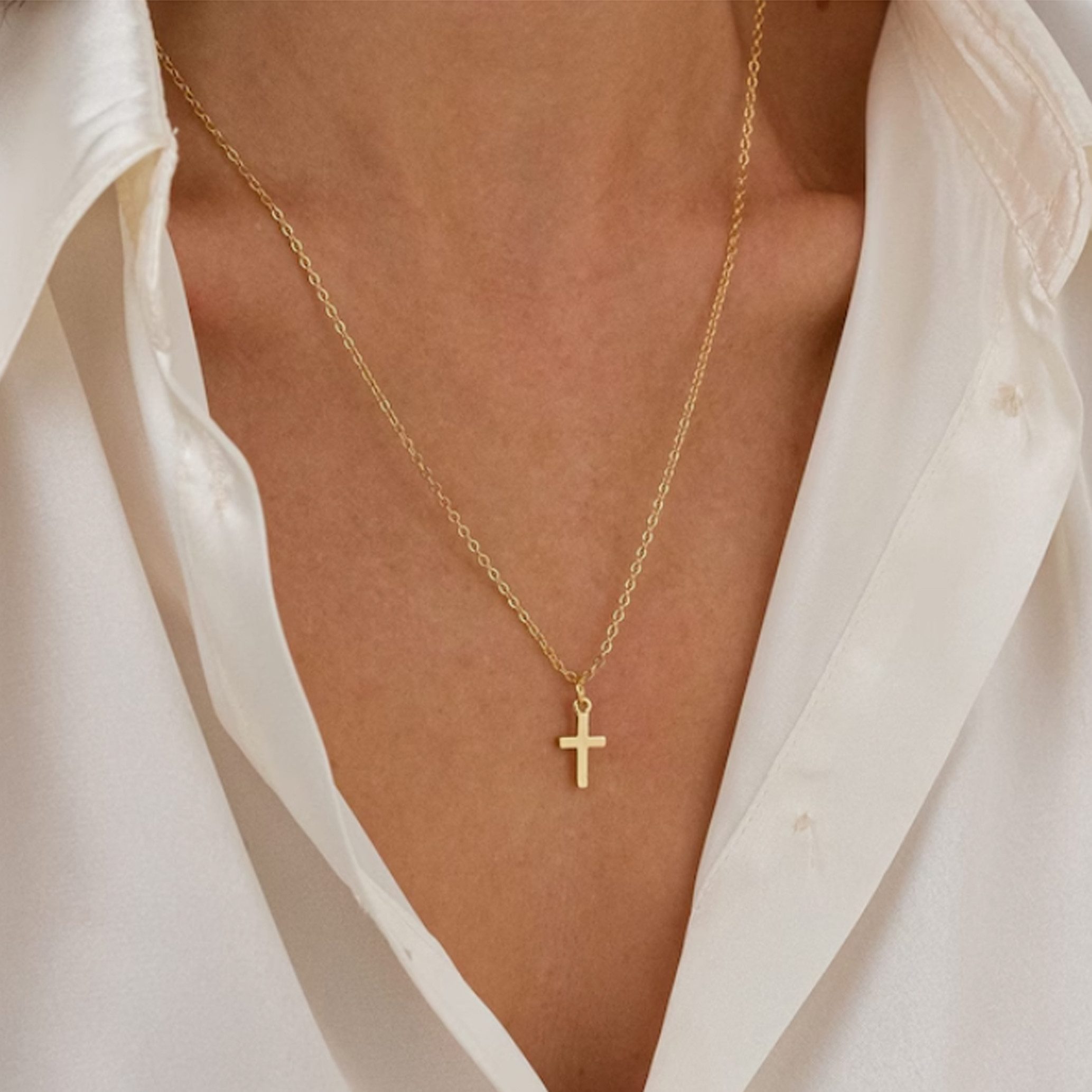 GOLDEN Kreuzkette Kleine Kreuz Halskette, 14K Gold Christian Kreuz Anhänger günstig online kaufen