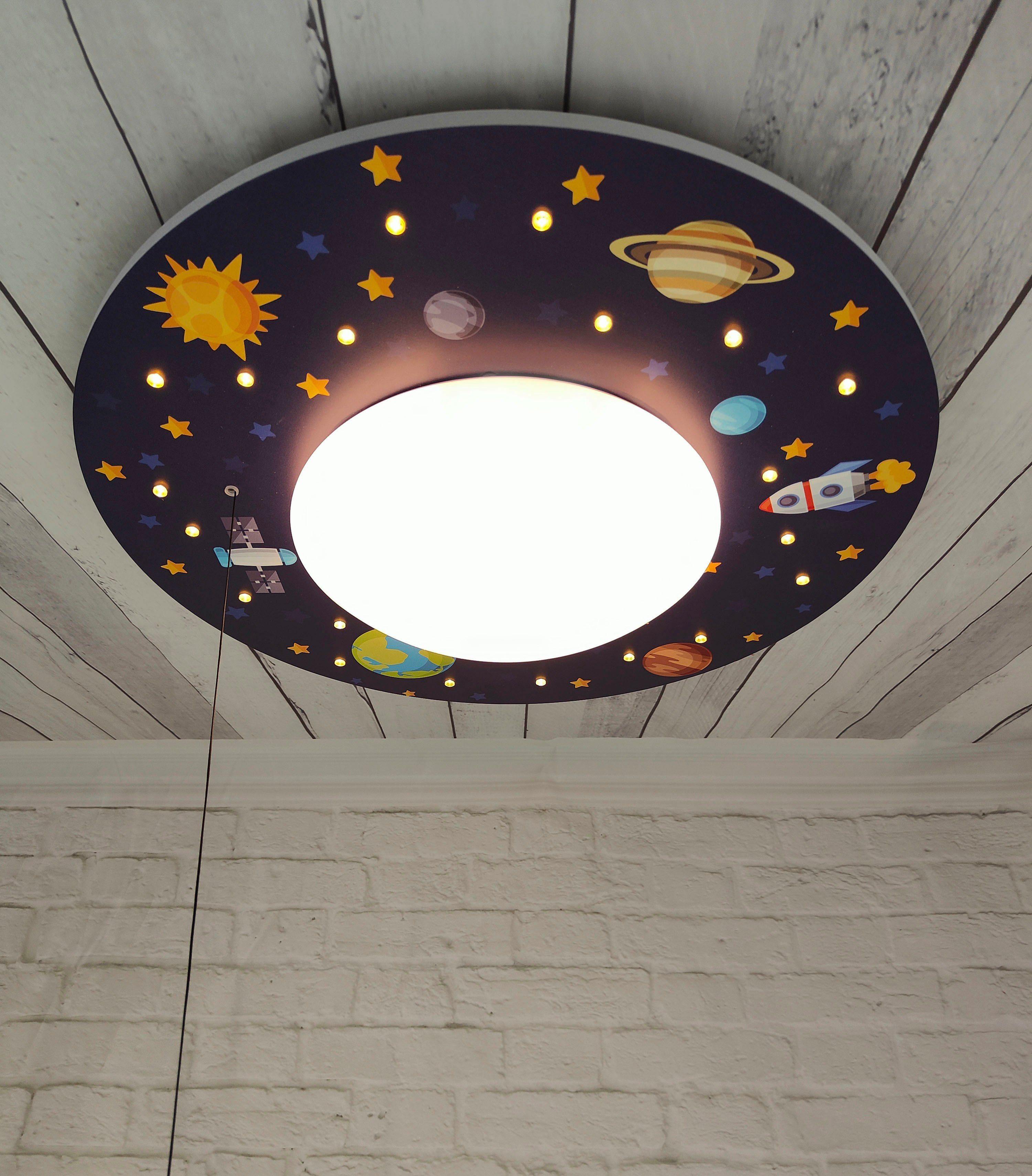 niermann Deckenleuchte Weltall, Kinderlampe, Kinderzimmer, Nachtlichtfunktion, hochwertiger Druck auf kompletter Oberfläche