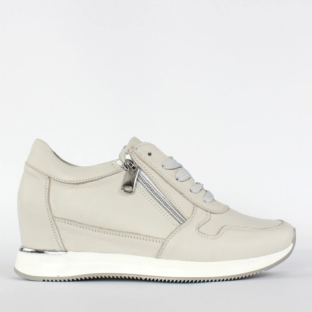 115-20605 Sneaker