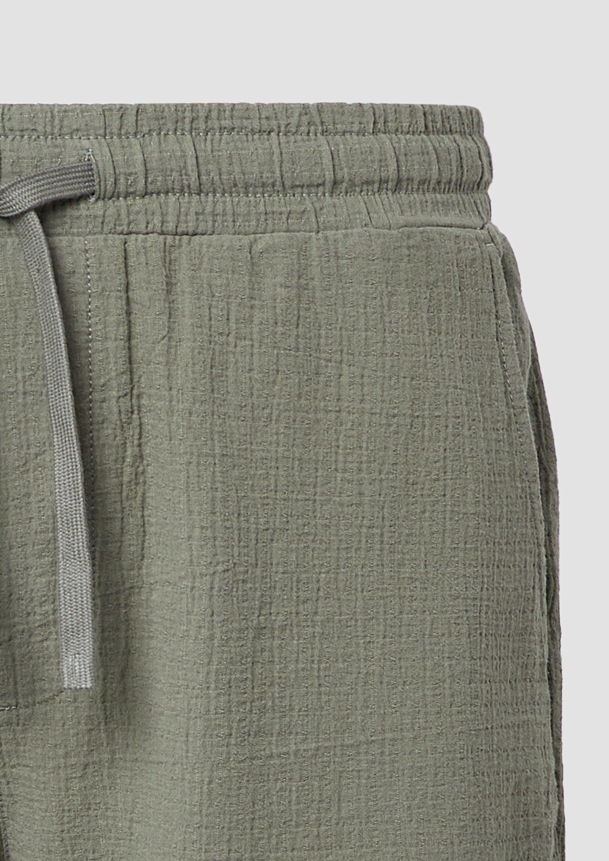 QS Shorts Bermuda Shorts aus Strukturkrepp