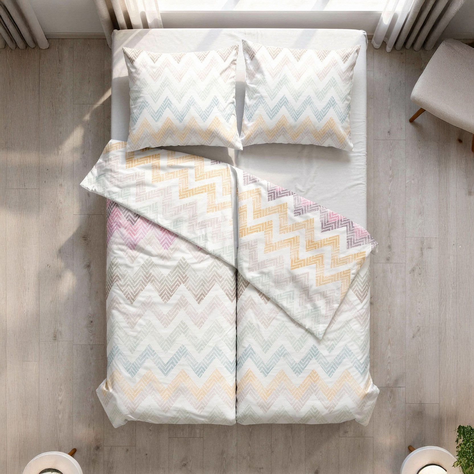 ZO HOME Bettwäsche ZO!Home, Renforcé, 2 teilig, ZickZack-Muster, Pastellfarben auf weißem Hintergrund