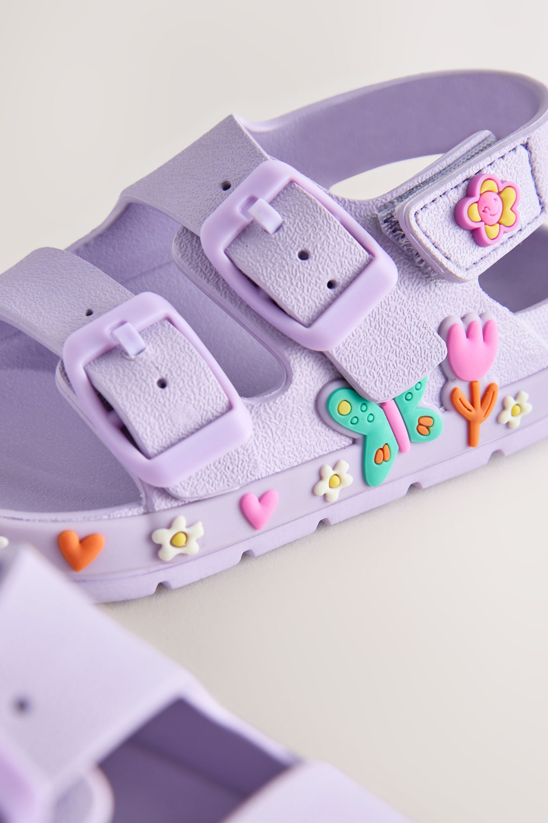 Next EVA-Sandalen mit Doppelschnalle und Motiv Sandale (1-tlg)