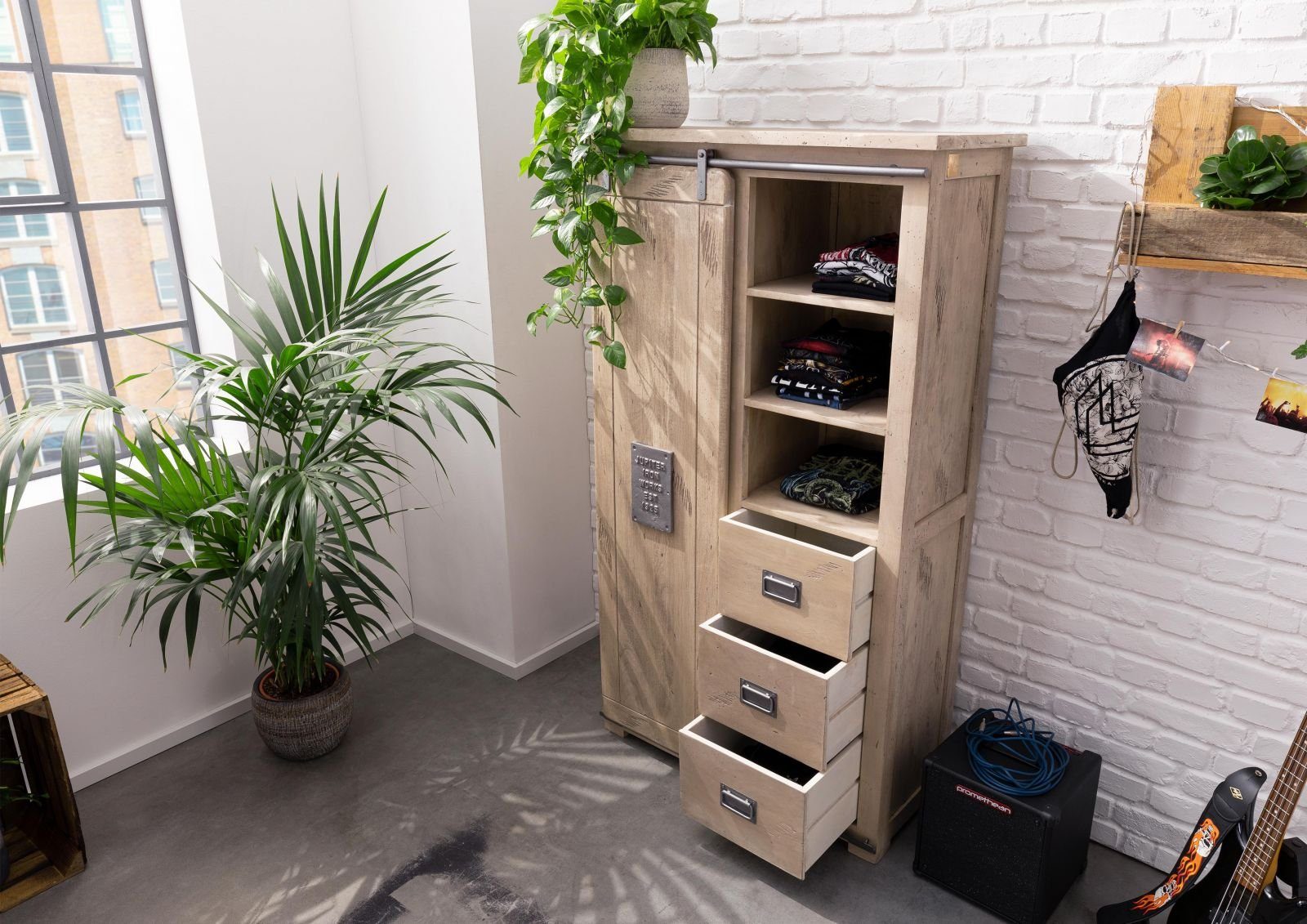 Massivmoebel24 Dreh-/Schwebetürenschrank #314 (Schrank Mango 100x45x175 günstig online kaufen