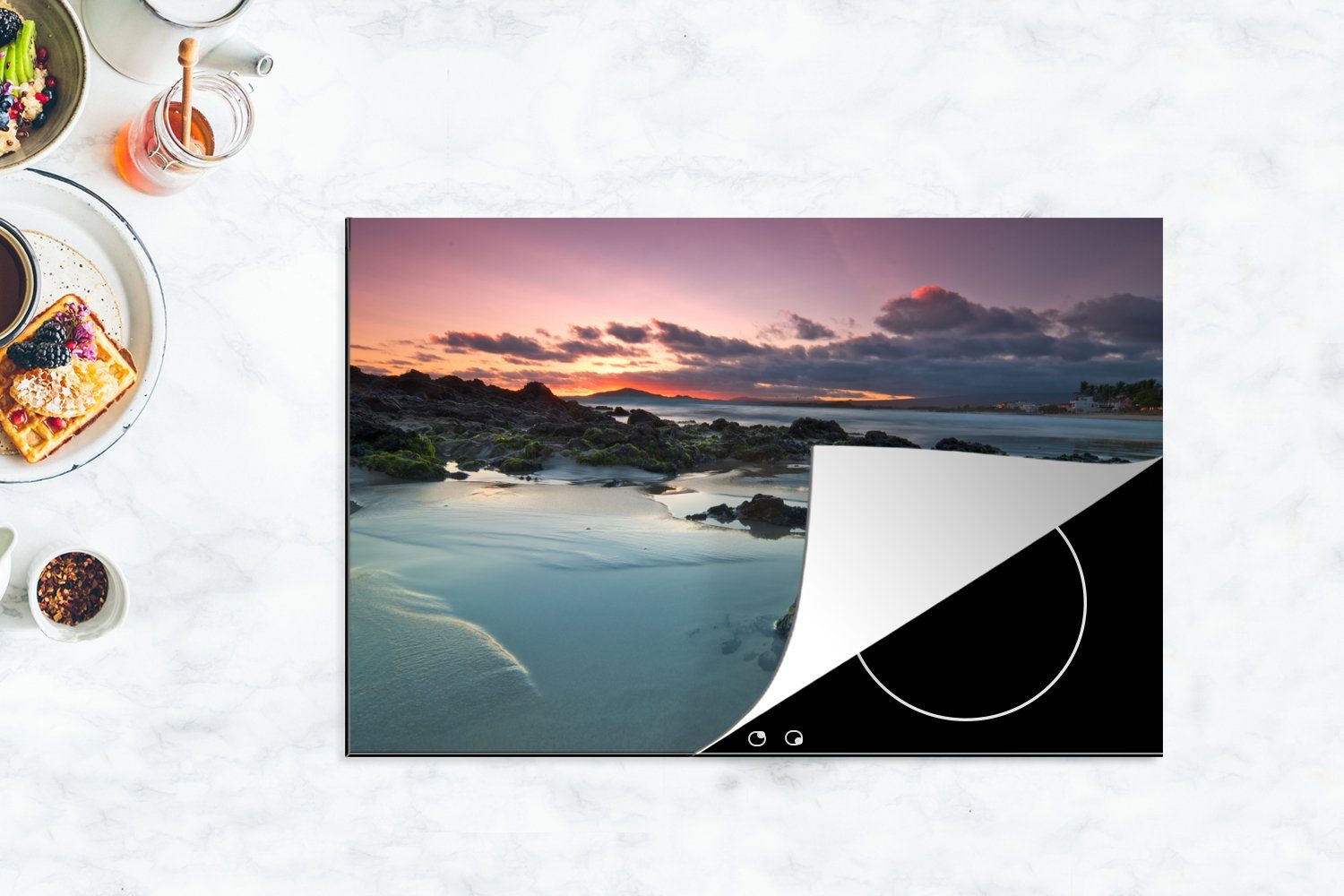den tlg), MuchoWow cm, Galapagos-Inseln, die Herdblende-/Abdeckplatte Sonnenuntergang 81x52 Induktionskochfeld Ceranfeldabdeckung küche, über Schutz Vinyl, für (1