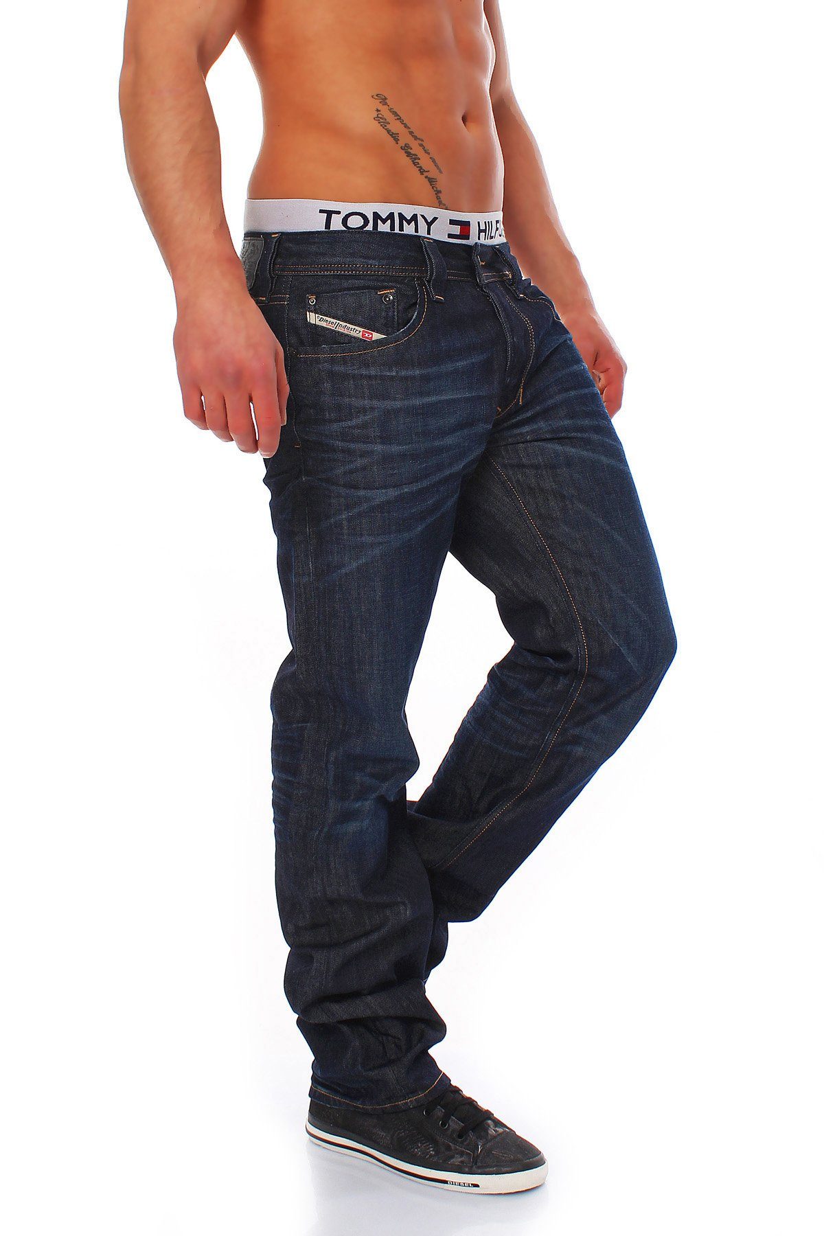 Jeans Diesel Regular Herren Diesel 0806W Gerade Jeans Larkee Straight Dezenter Used-Look