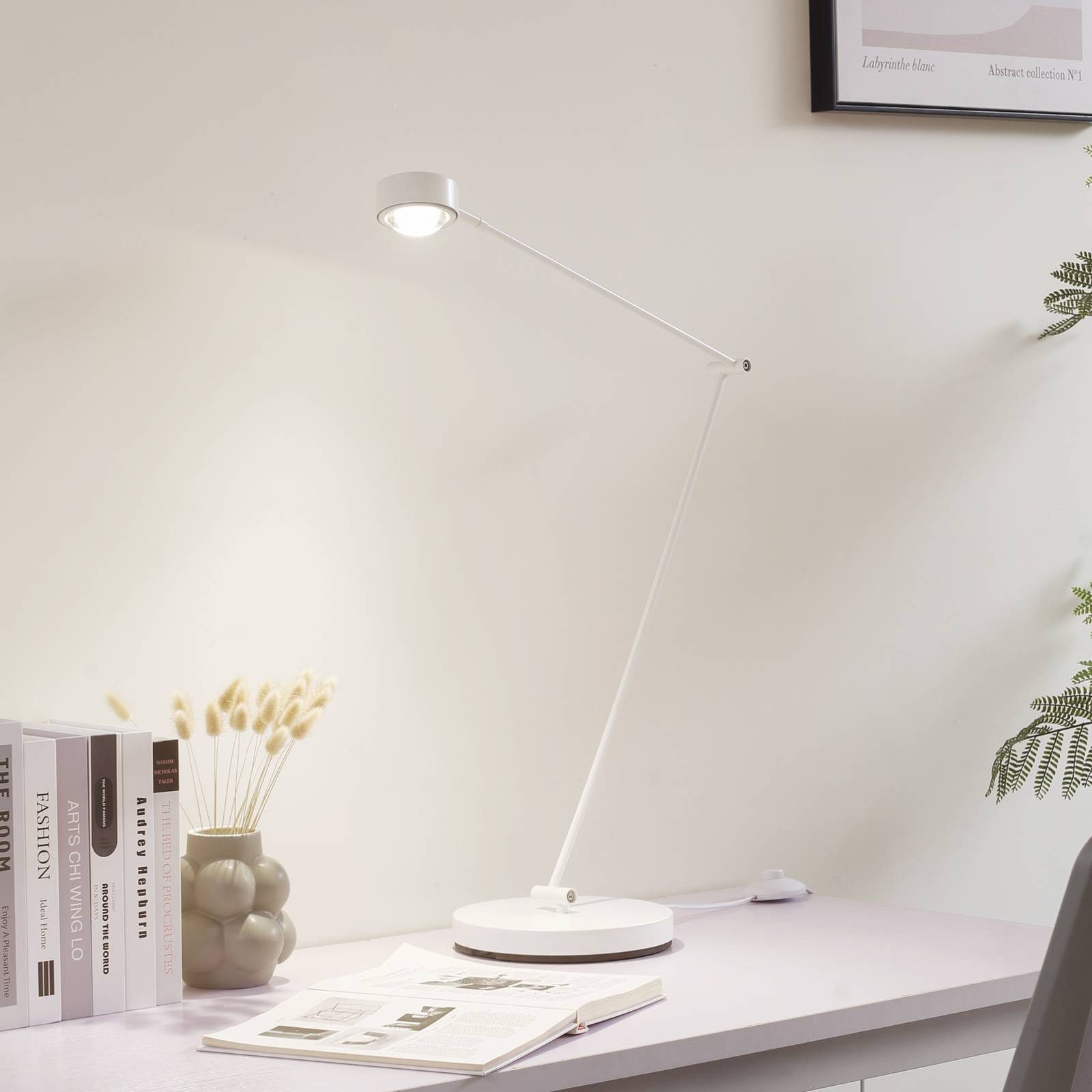 Lindby Stehlampe Jyla, Metall, Weiß IP20, 1 x 11 W LED