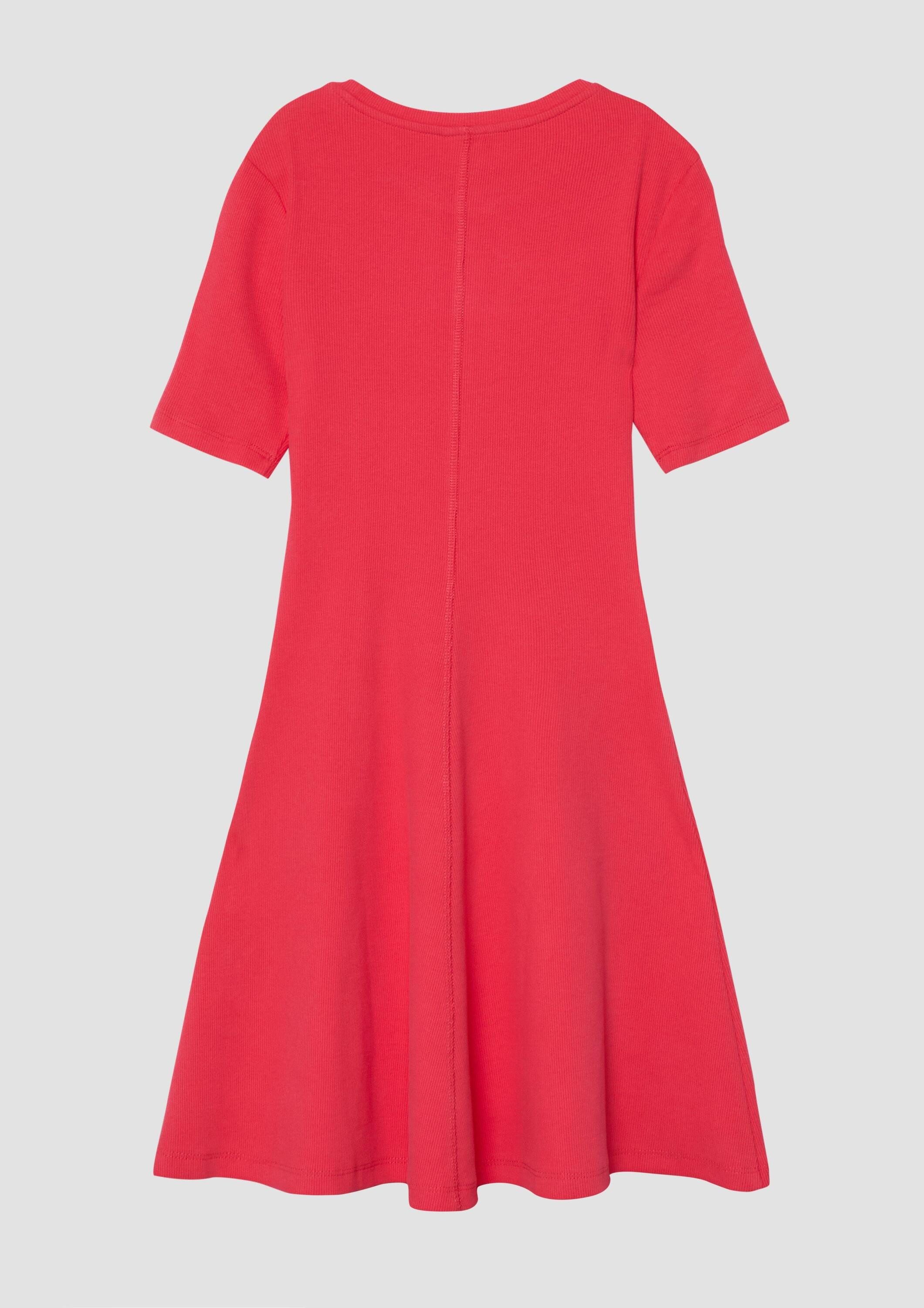 s.Oliver Minikleid Kleid Ausgestelltes Kleid aus elastischer Rippware
