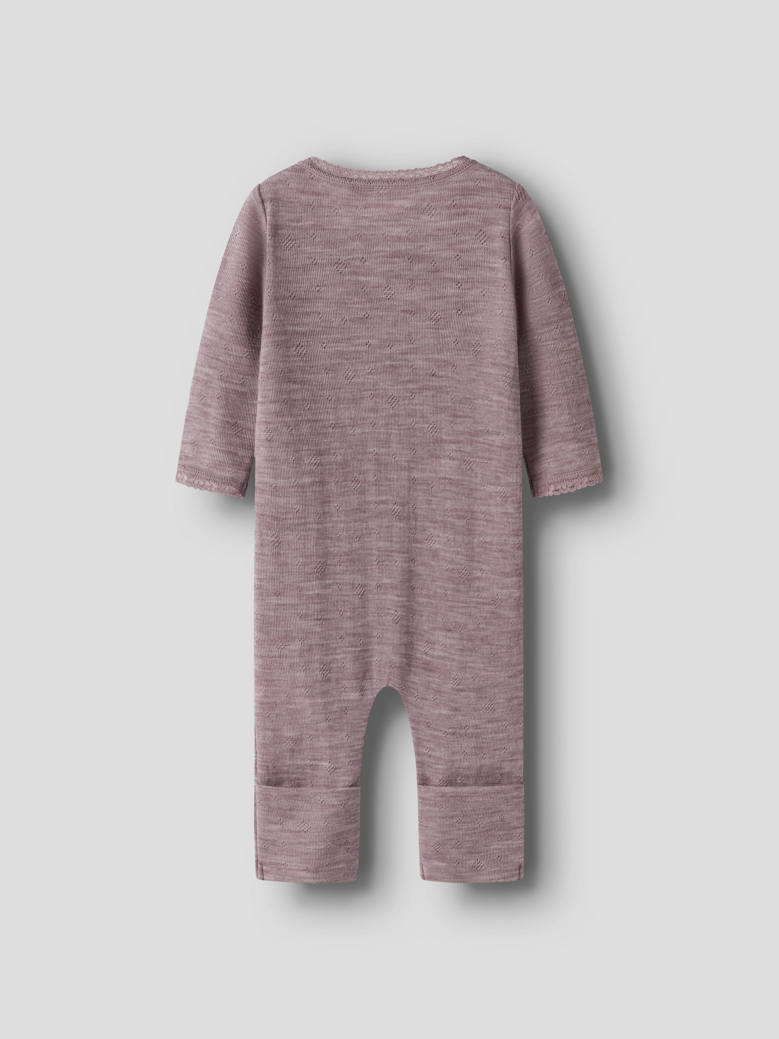 Name It Schlafanzug NBFWANG WOOL NEEDLE NIGHTSUIT SOLID NOOS aus Wolle, Regular Fit, mit Reißverschluss und Kinnschutz