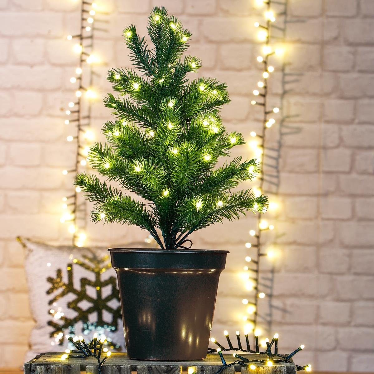 MARELIDA LED Baum LED Weihnachtsbaum Tannenbaum Tischbaum Blumentopf  beleuchtet Batterie Timer, LED Classic, warmweiß (2100K bis 3000K)