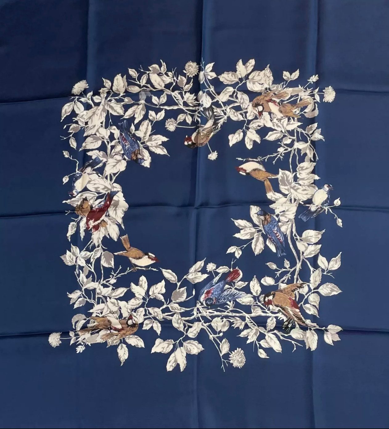 DOLCE & GABBANA Seidentuch Seidenschal Foulard 90 x 90, Filigranes Motiv mit floralen Elementen & Vögeln