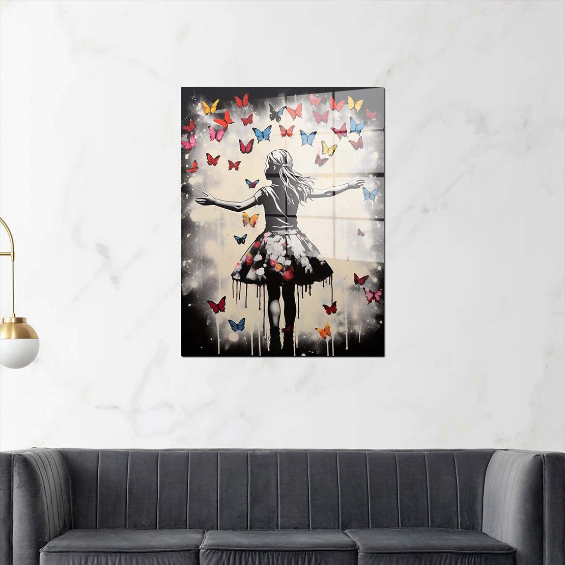 Artedinoi Acrylglasbild Mädchen mit Schmetterlingen Acrylglasbild Wandbild Street Art Bunt XXL, Mädchen umgeben von bunten Schmetterlingen im Street-Art-Stil.