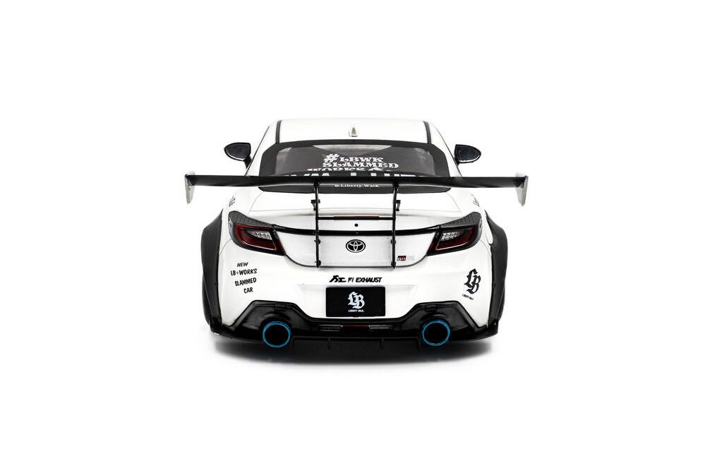 Solido Modellauto Toyota GR86 LBWK Bodykit 2024 weiß metallic, Maßstab 1:18