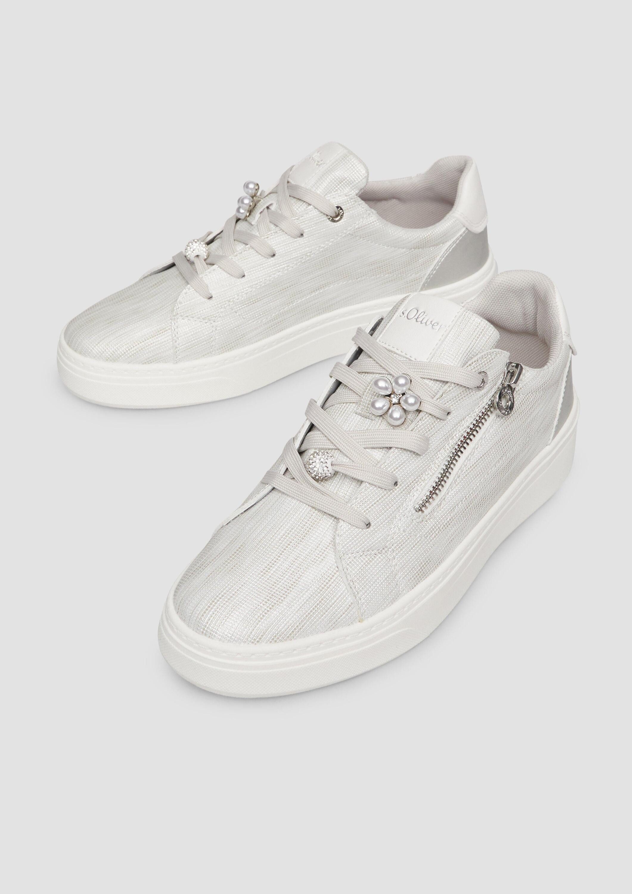 s.Oliver Sneakers Sneaker Sneaker mit Reißverschluss-Detail und Plateau-Sohle