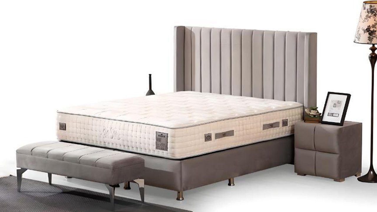JVmoebel Schlafzimmer-Set Set Bett Hocker 2x Beige Schlafzimmer Europe Modern, Nachttische Neu Made In Design