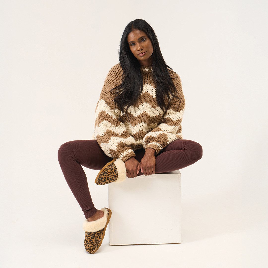 Bearpaw Clog Home Slipper, Hausschuh, Clog mit Leo-Muster