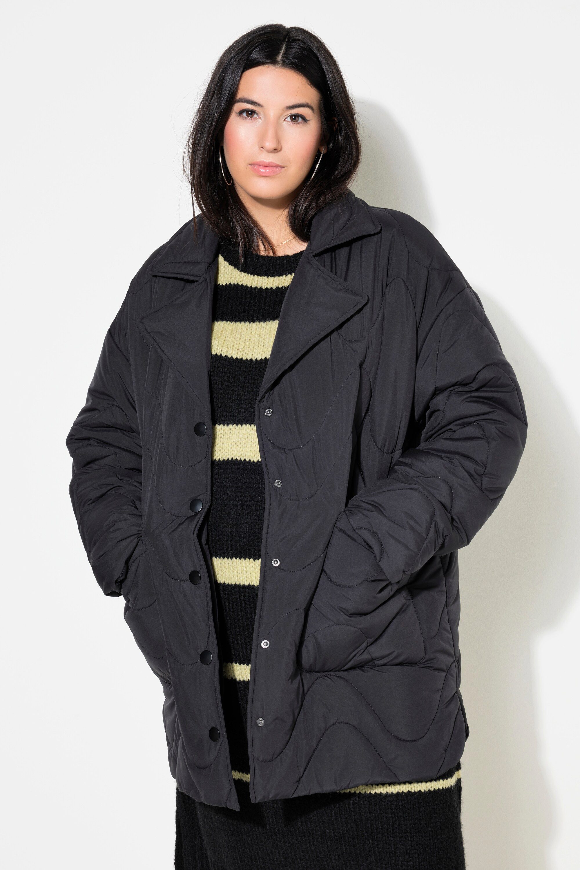 Studio Untold Steppjacke Steppjacke Loose Shape Wellenstepp Reverskragen
