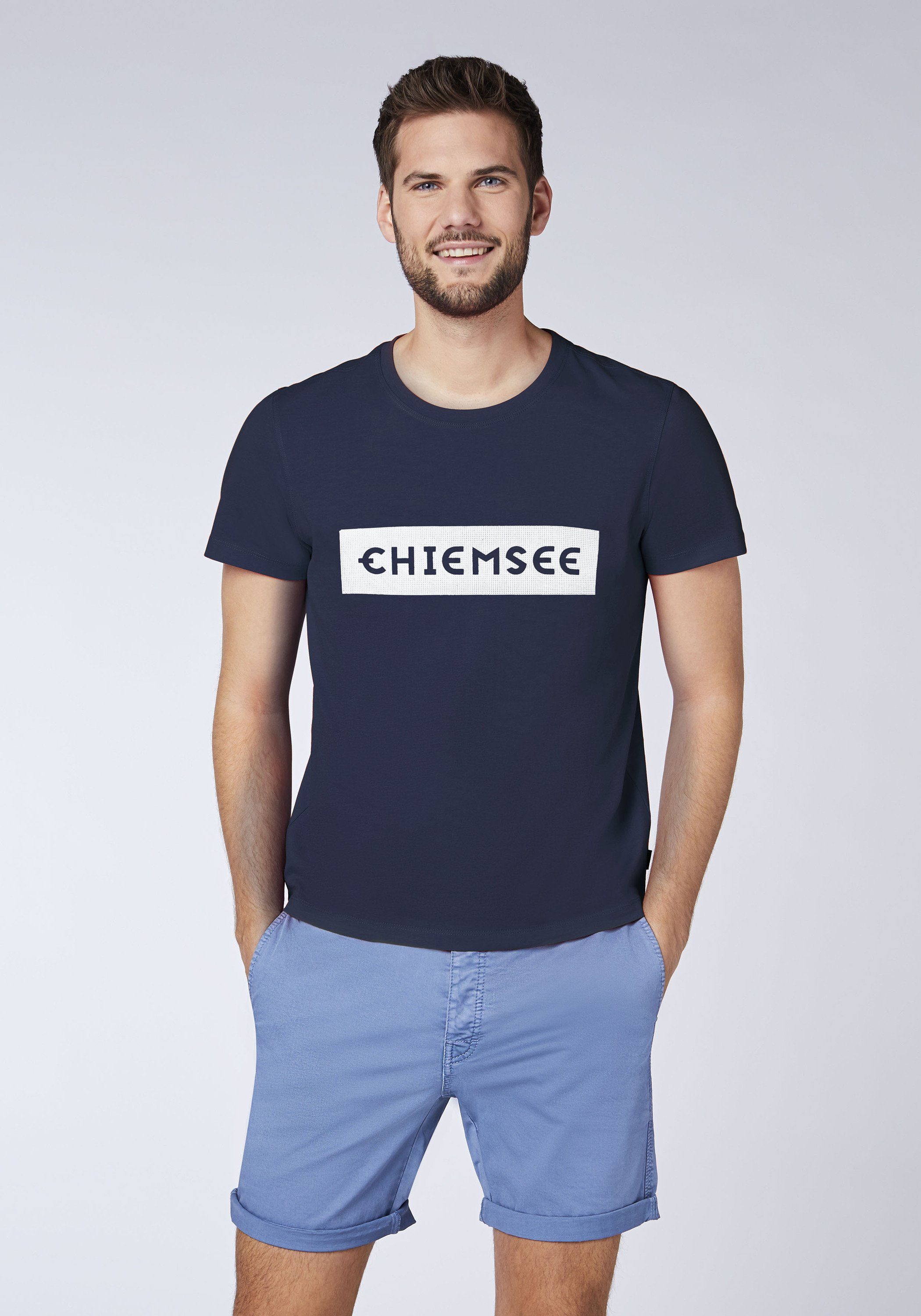 Chiemsee Print-Shirt T-Shirt mit plakativem Markenschriftzug 1