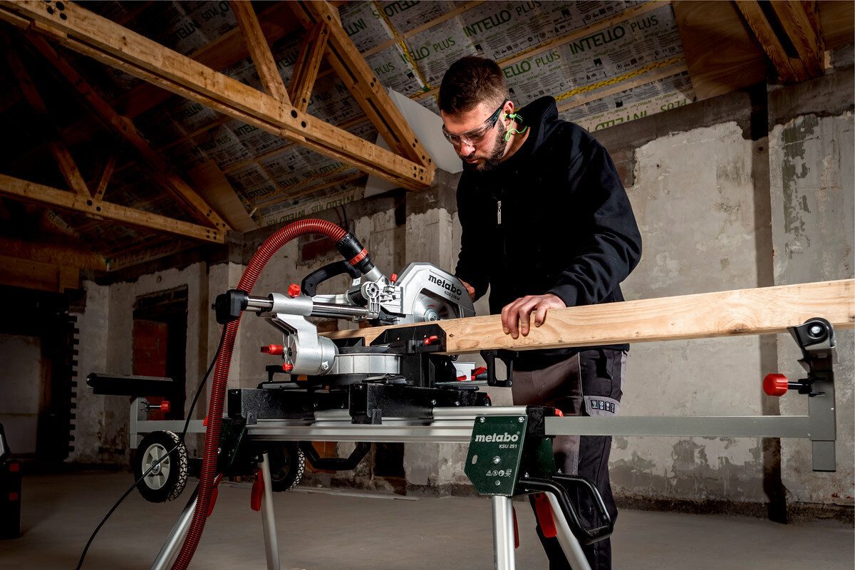metabo Kapp- und Gehrungssäge KGS 216 günstig online kaufen