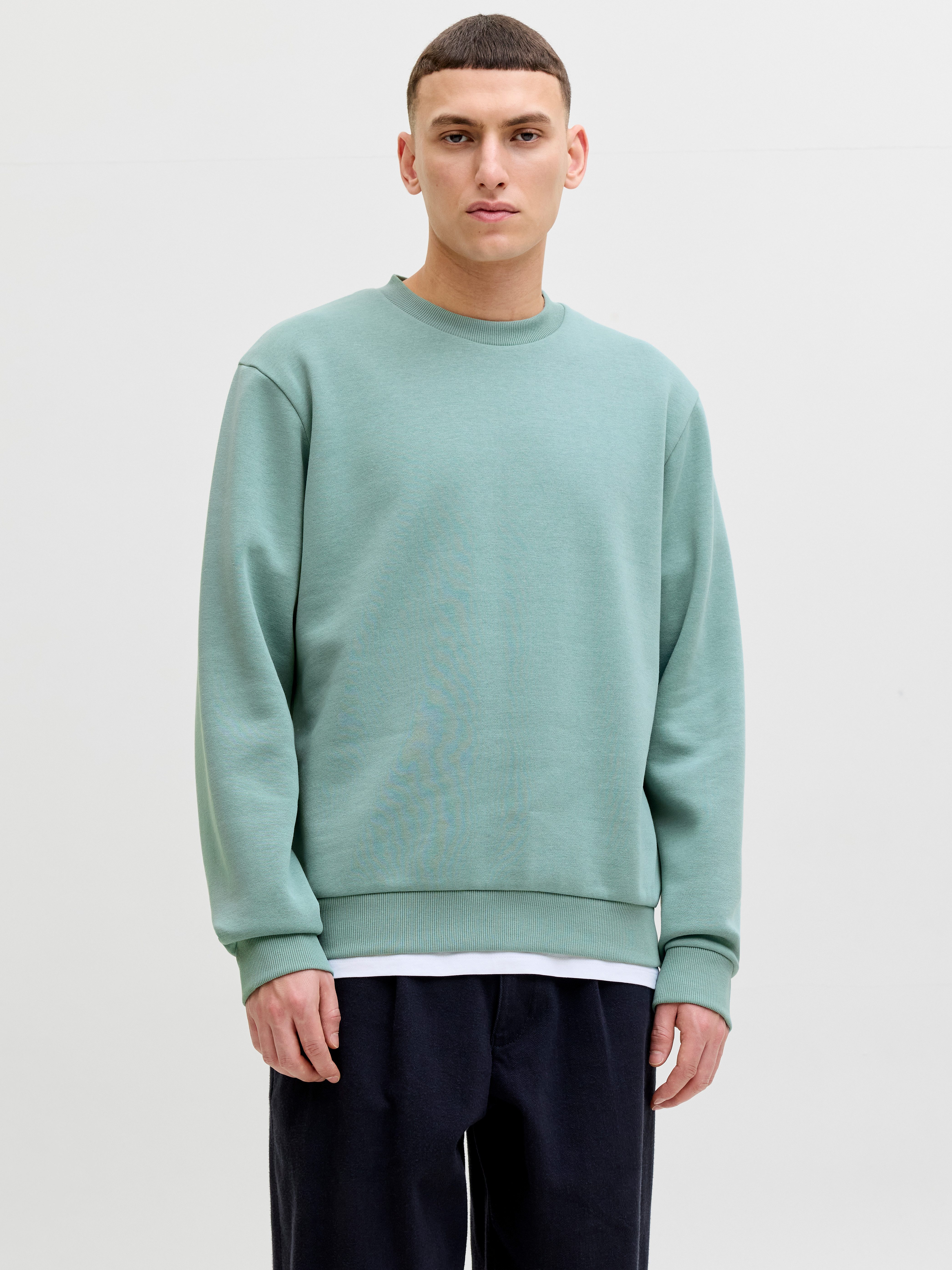 Jack & Jones Sweatshirt JJEBRADLEY mit Rippbündchen für Alltag und Freizeit günstig online kaufen