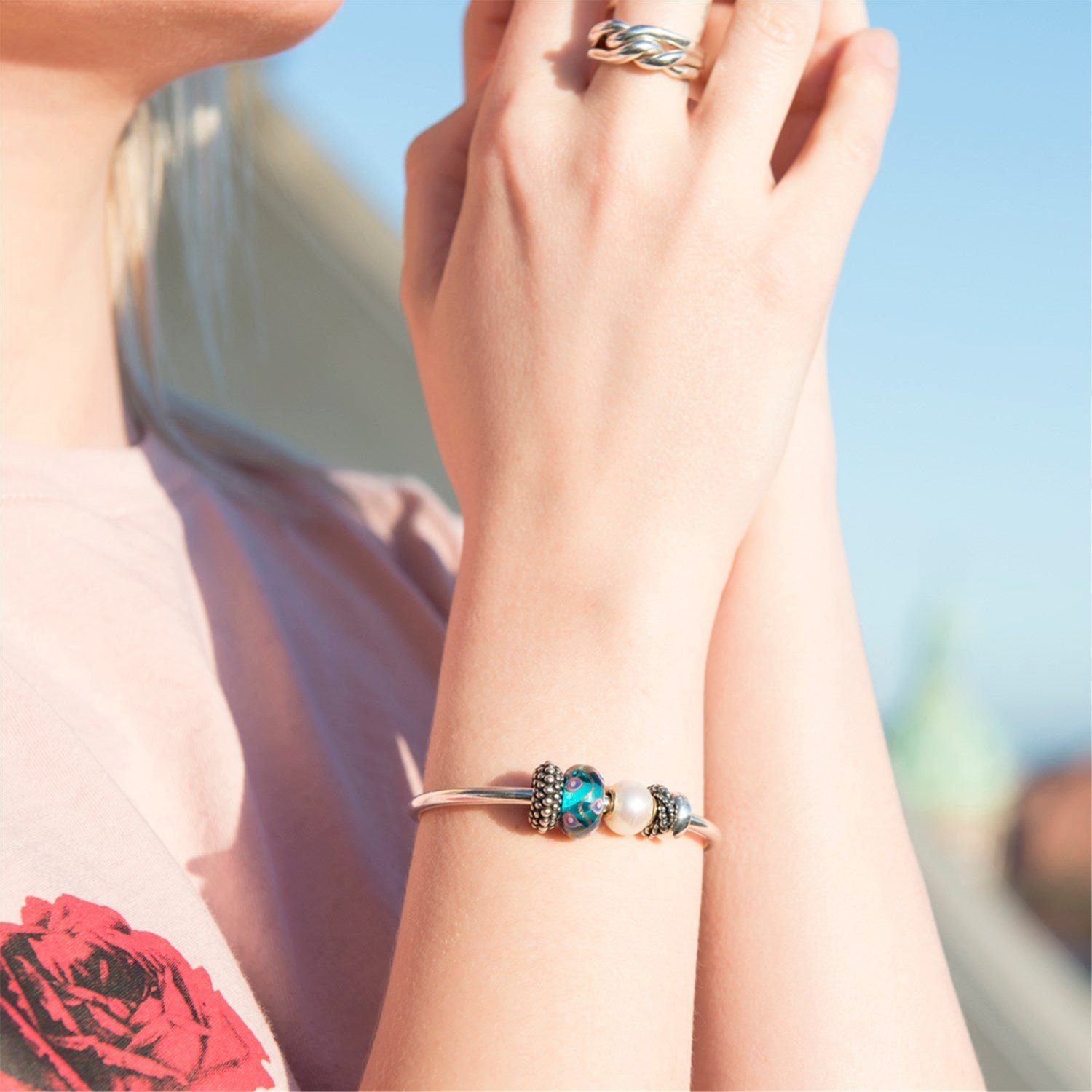 Trollbeads Bead Weiße Perle mit Gold, T...