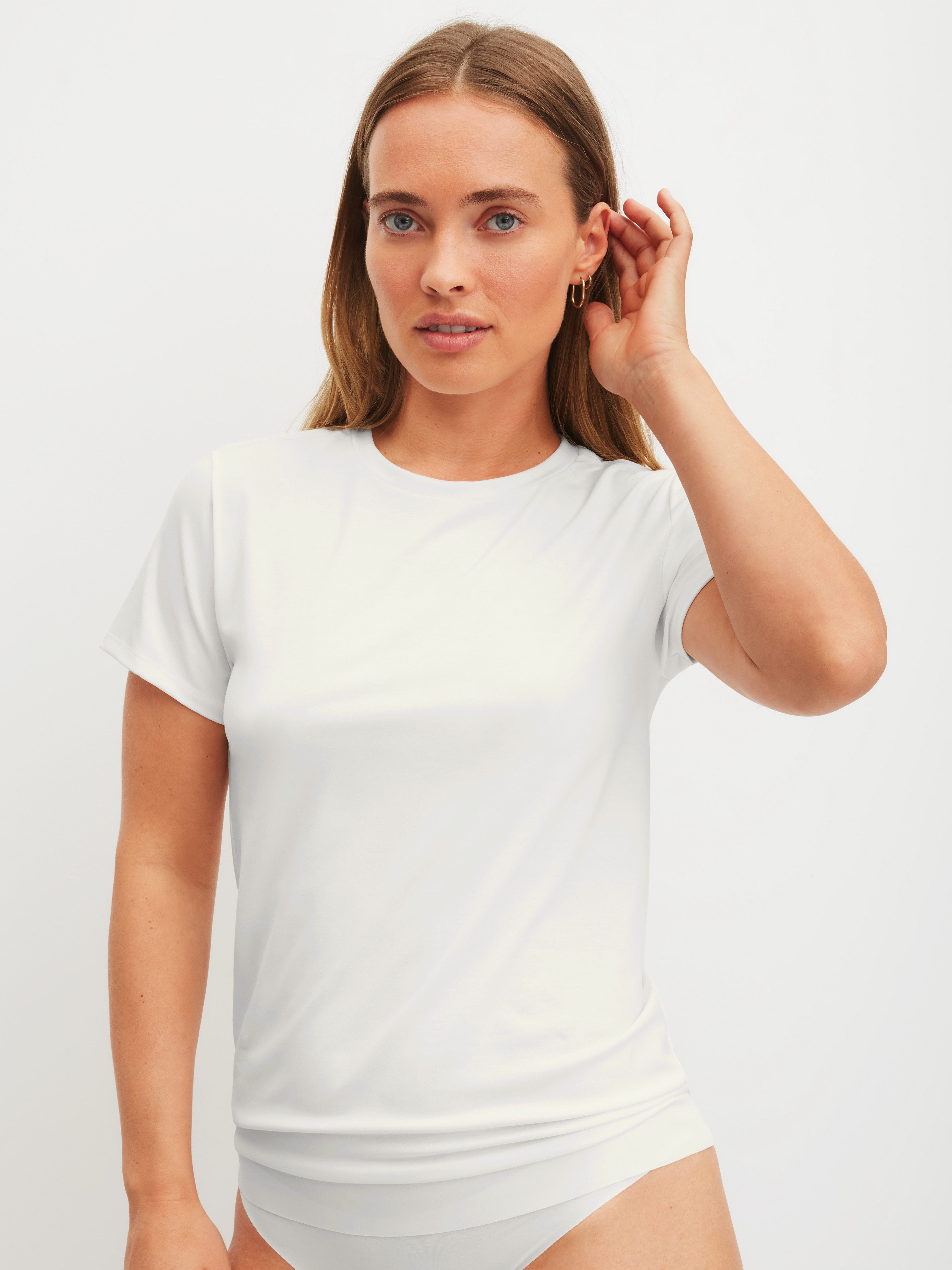 CALIDA Kurzarmshirt Natural Skin mit Rundhalsausschnitt, Interlock-Qualtiät und kurzem Arm