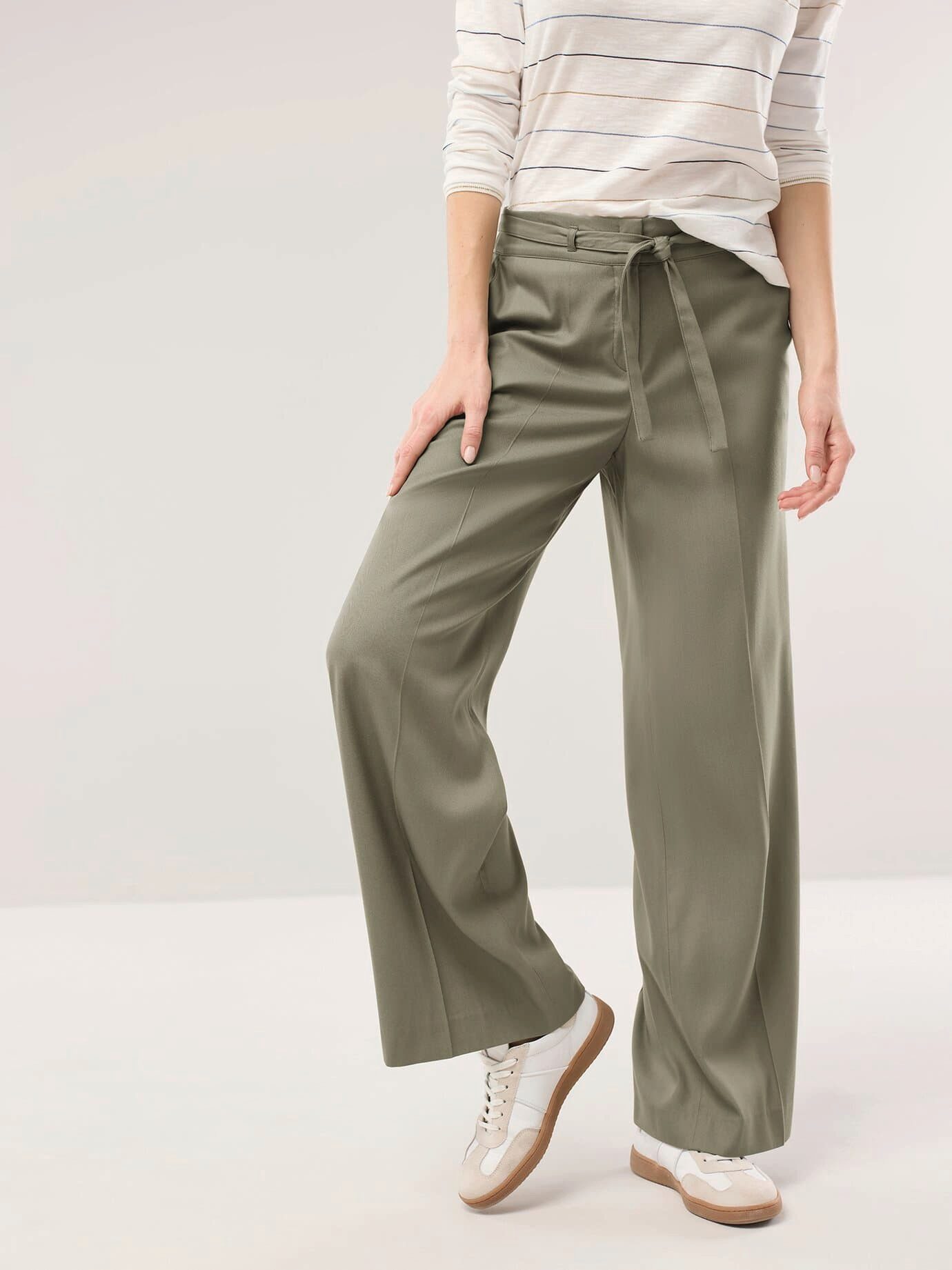 Walbusch Marlene-Hose Damen Marlene aus kühlendem Gewebe Regular Fit inklusive Gürtel Sommerhose Kurzgröße, Flex-Bund, Lyocell-Viskose, pflegeleicht