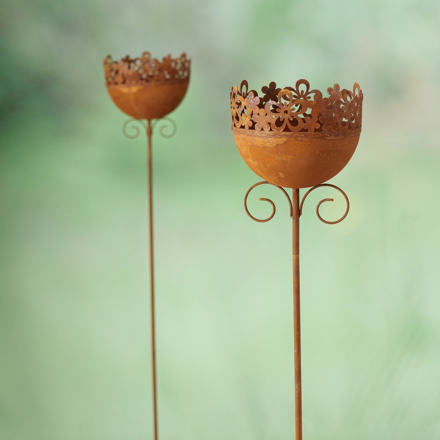 BOLTZE Gartenstecker Handgearbeitet Klein Shabby mit Look Gartenstab Blumenmotiv