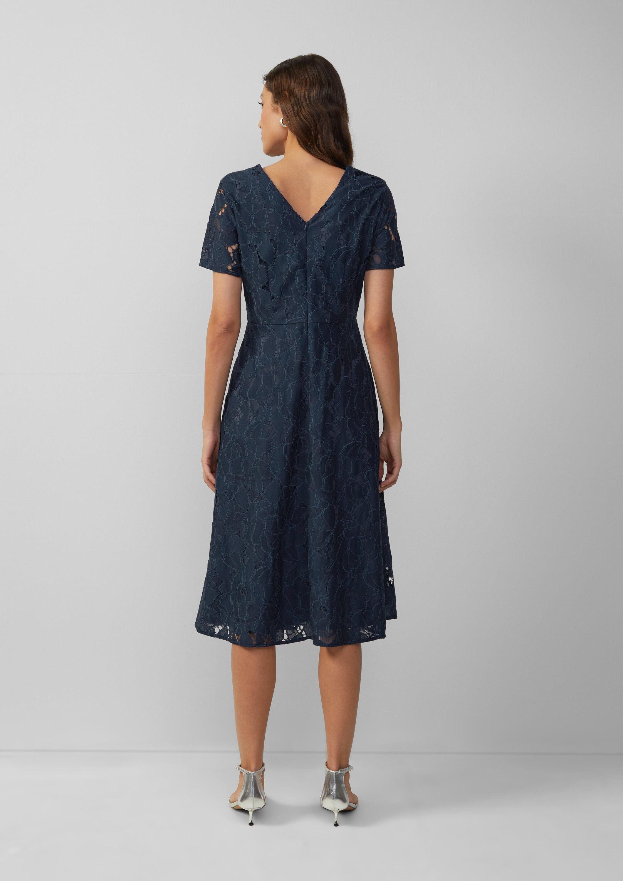 s.Oliver Midikleid Kleid Ausgestelltes Kleid mit floraler Spitze und Futter