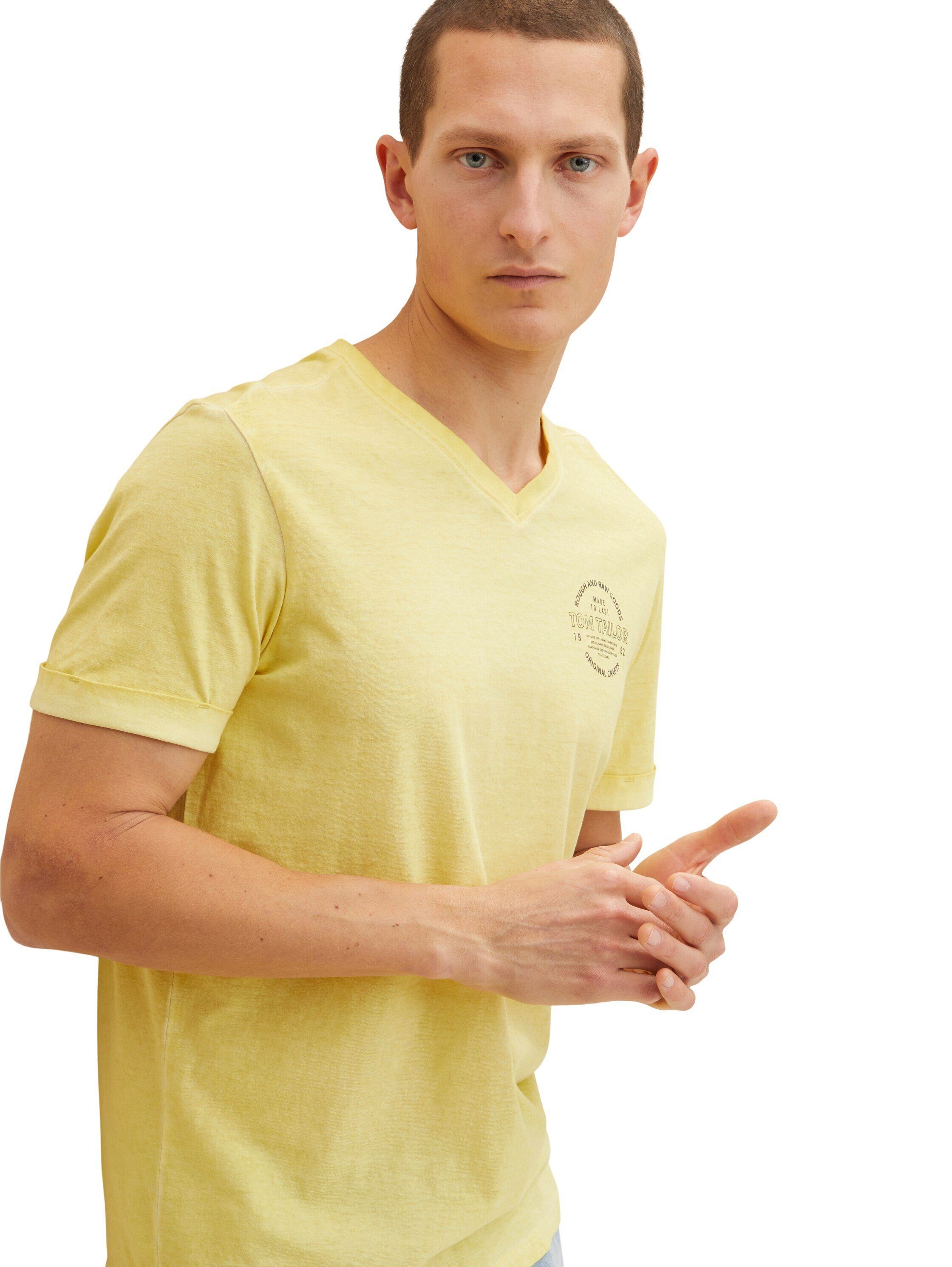 T-Shirt Logo V-Ausschnitt Shirt gelb und TAILOR T-Shirt TOM Print mit