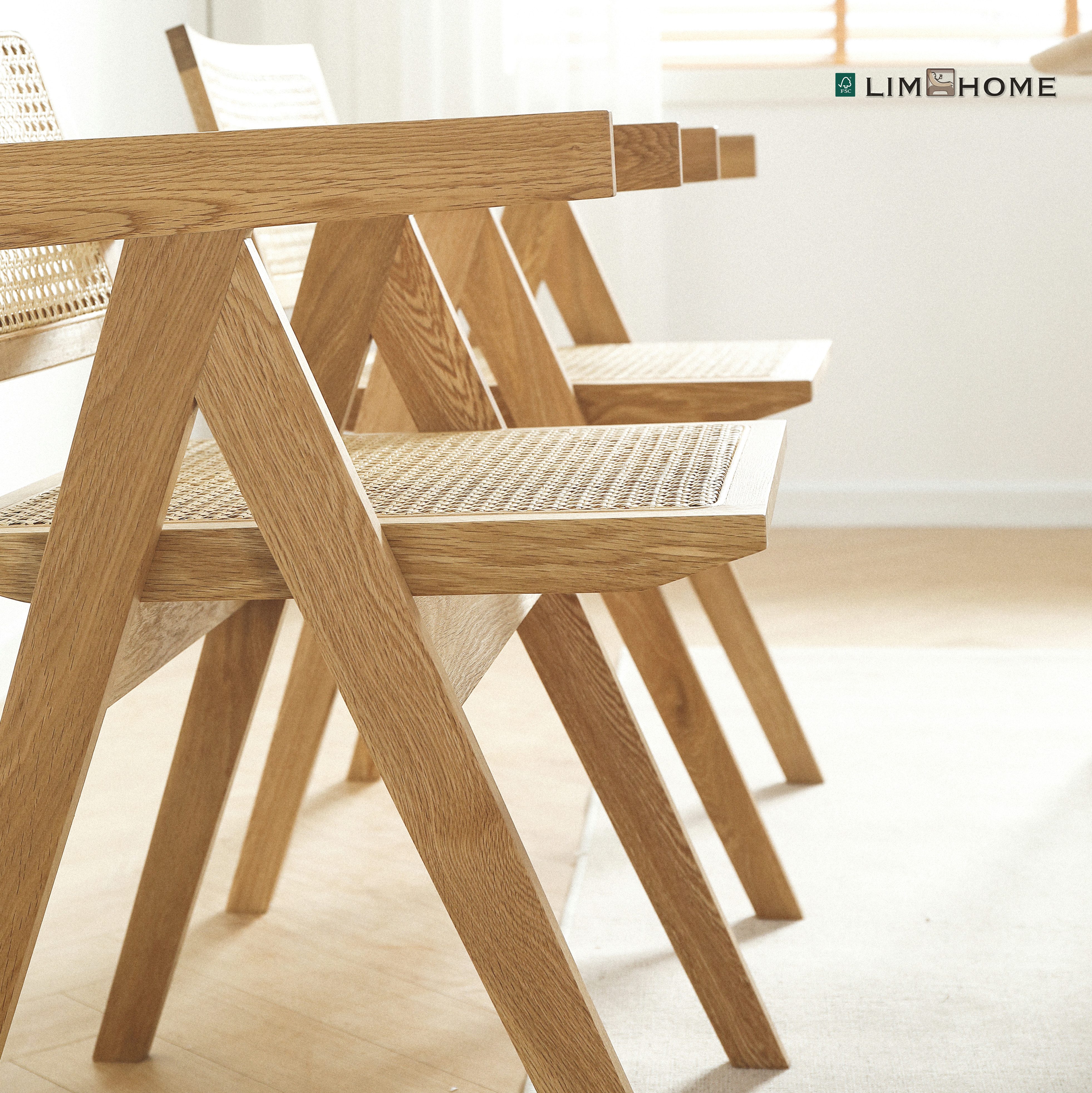 LIM HOME Esszimmerstuhl SW020/SW021 (Packung, 1 St), Eichenholzrahmen mit Sitzfläche aus Rattan, Montage erforderlich