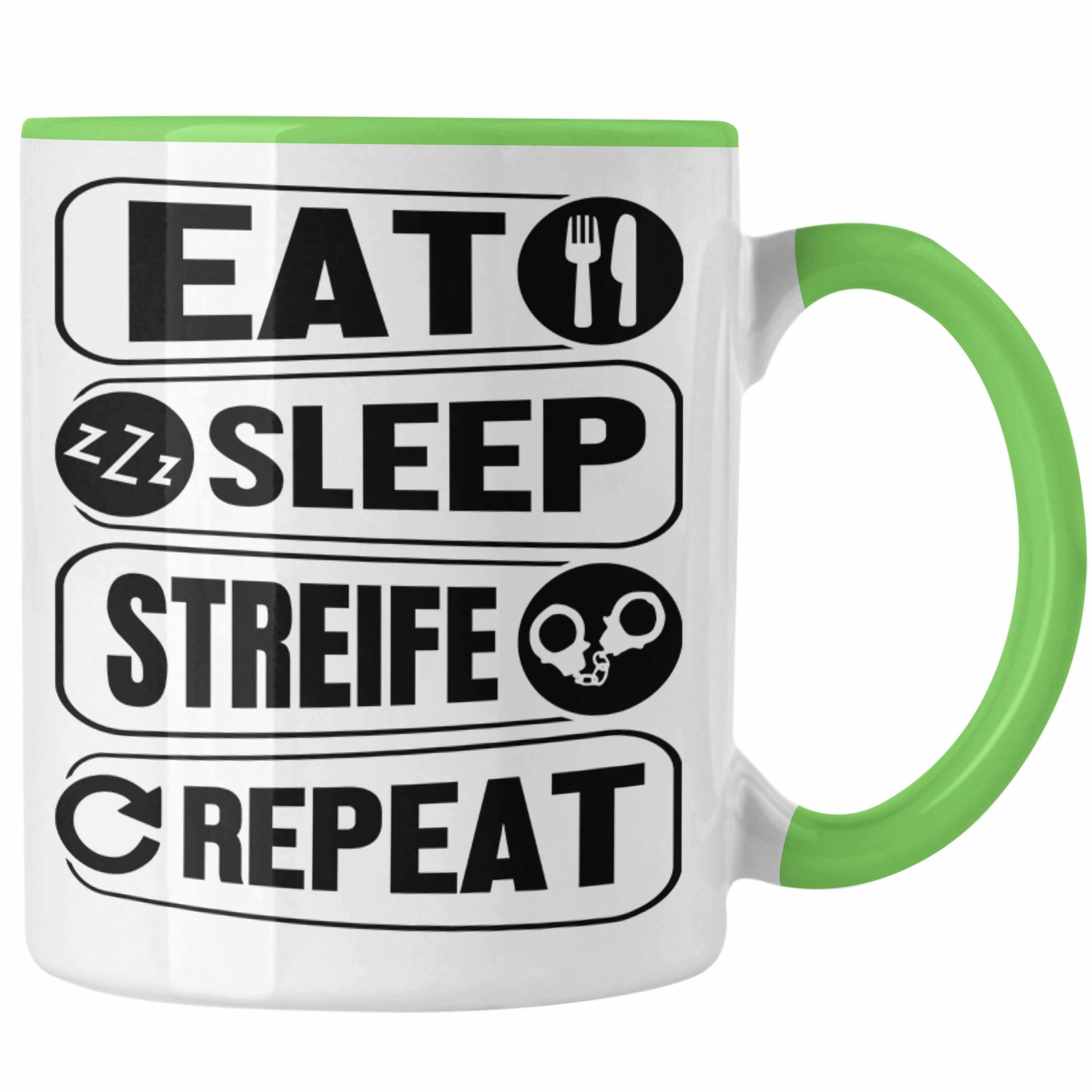 Trendation Tasse Polizist Geschenk Tasse Eat Sleep Streife Repeat Geschenkidee Polizei