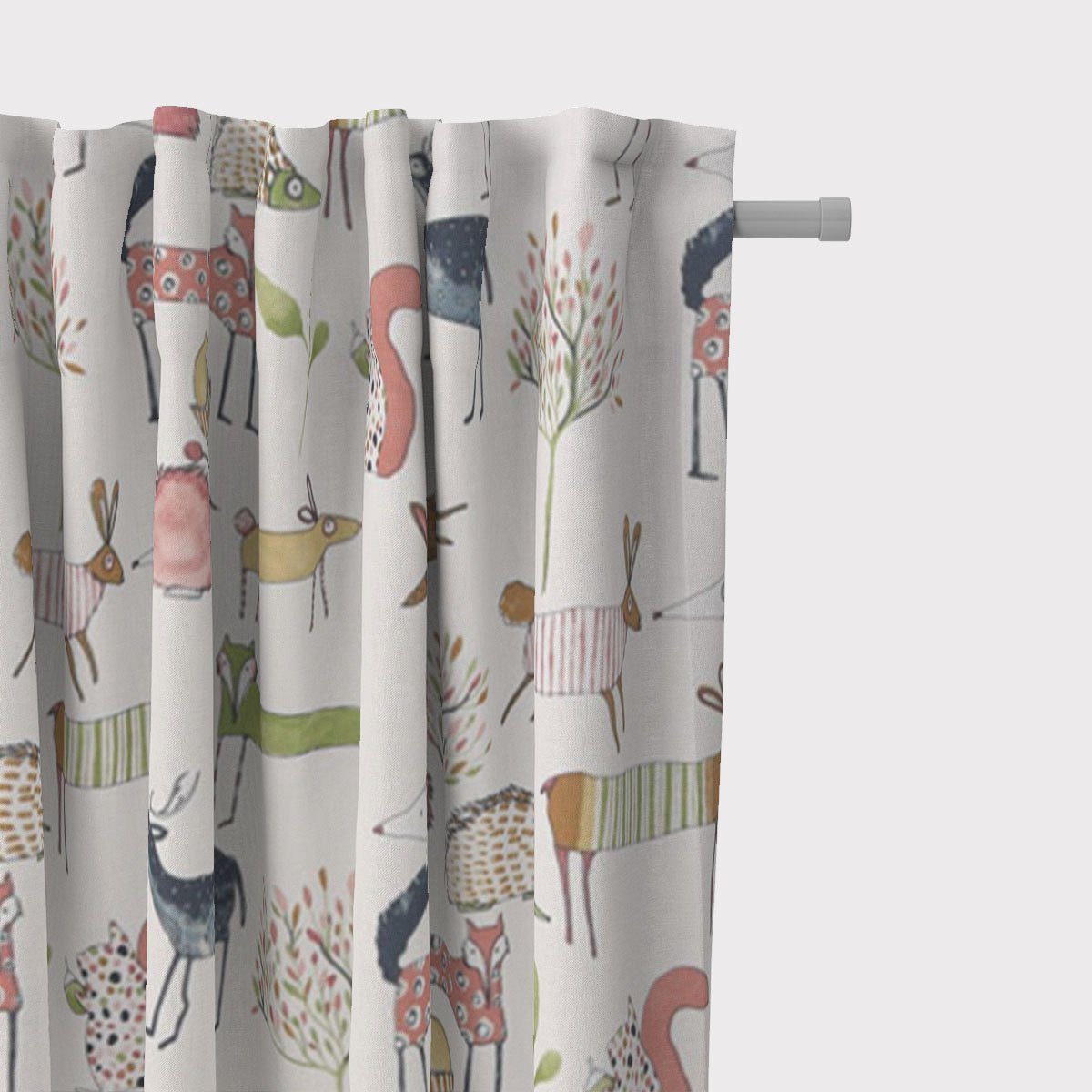 SCHÖNER LEBEN. Vorhang SCHÖNER LEBEN. Vorhang Oh My Deer Waldtiere weiß grün beere bunt 245c, Smokband, blickdicht, Baumwolle, handmade. € 102,00