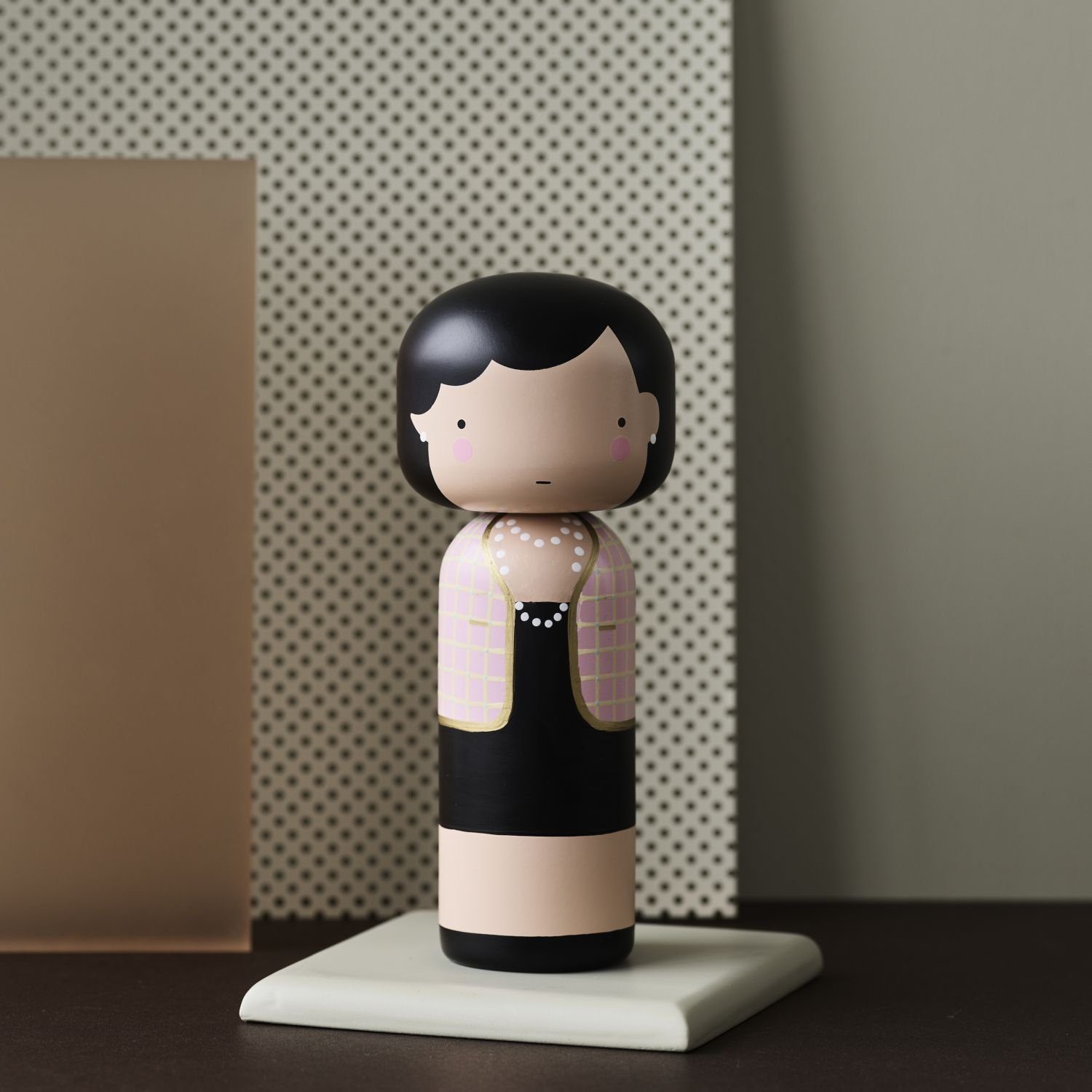 Coco Kokeshi in Dekofigur Sketch.Inc Doll Lucie Pink Kaas