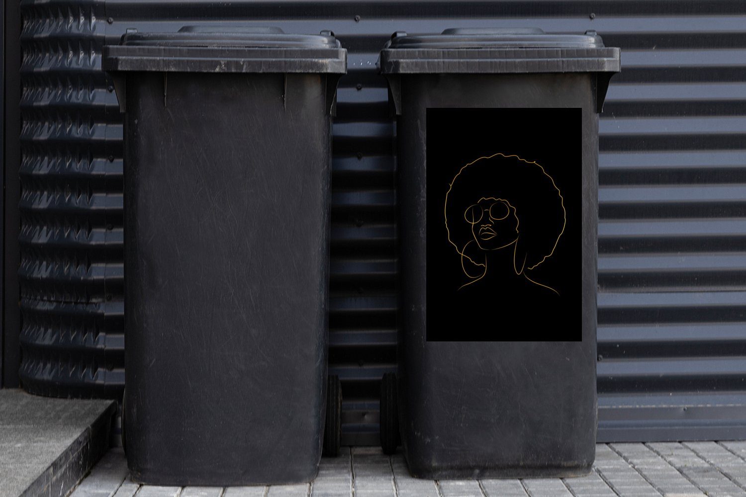 Frau - (1 Wandsticker - Sticker, Container, Locken Strichzeichnung Gold Mülltonne, - MuchoWow Mülleimer-aufkleber, Abfalbehälter St),