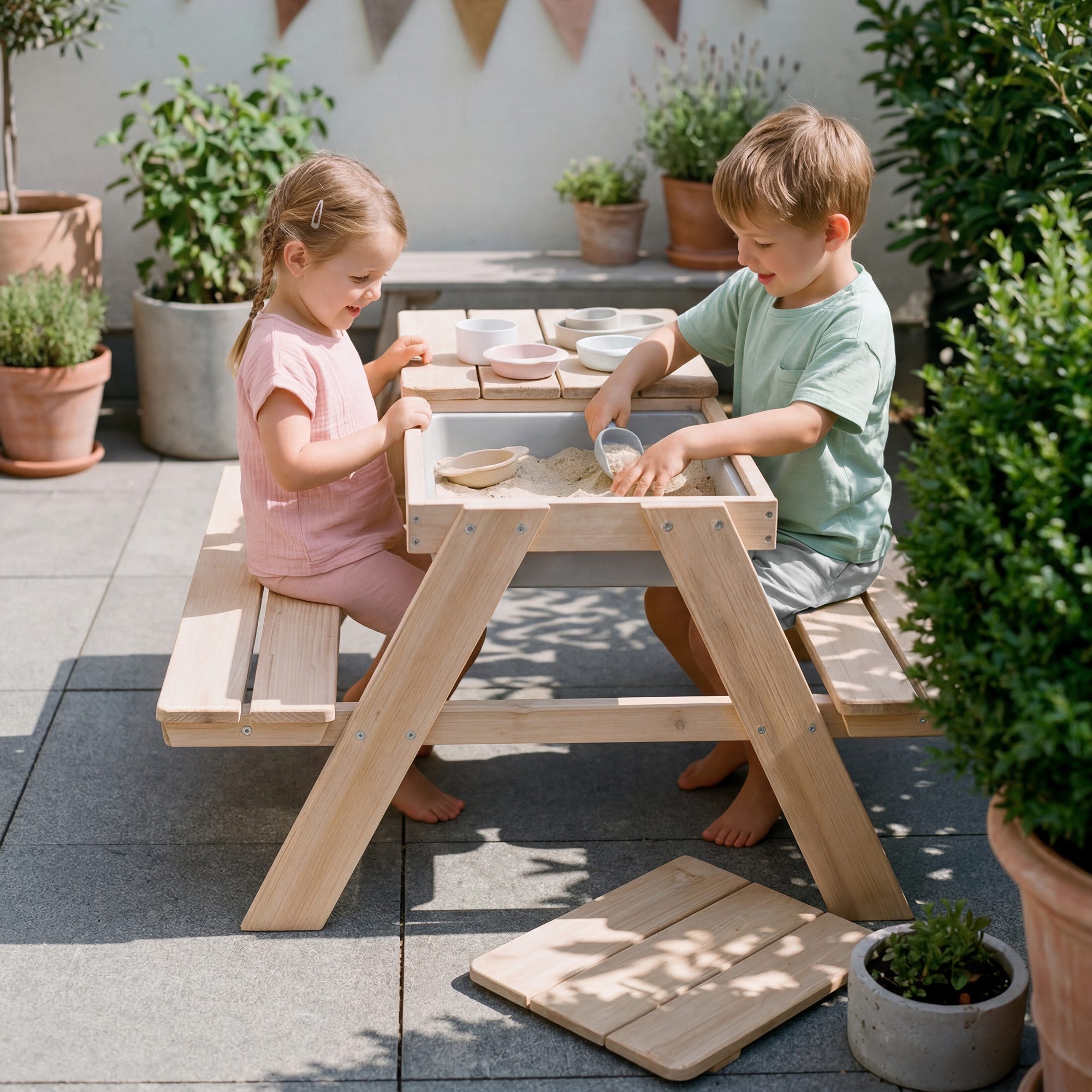 roba® Garten-Kindersitzgruppe Outdoor+ für Draußen - Garten Spielzeug, mit Spielwannen, Massivholz, Sitzgarnitur & Matschtisch
