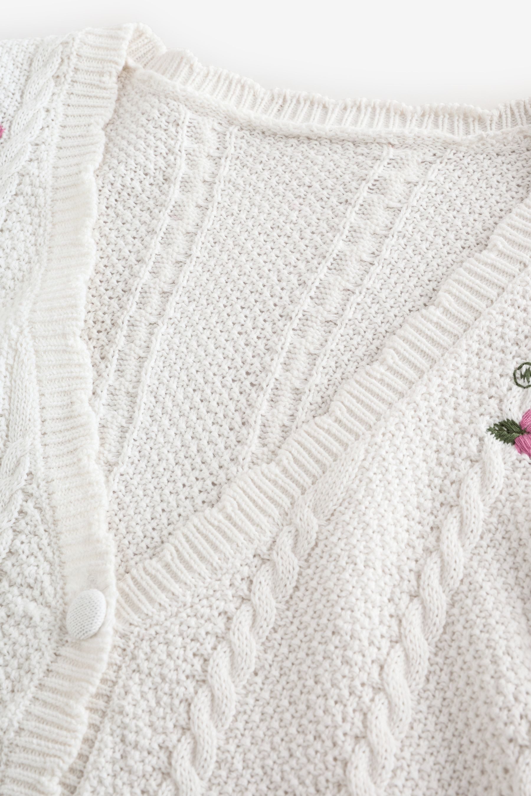 LAURA ASHLEY Strickjacke Laura Ashley Archive Strickjacke mit Zopfmuster (1-tlg)