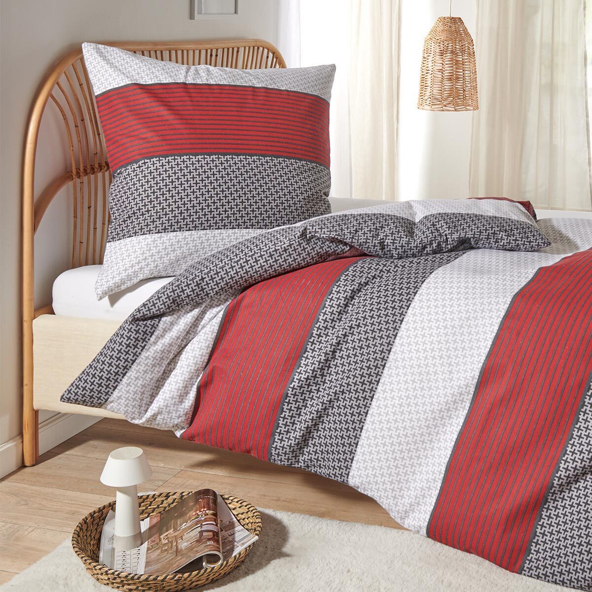 TRAUMSCHLAF Bettwäsche Nordic Stripe Red, Flanell, 2 teilig, hochwertige Fl günstig online kaufen