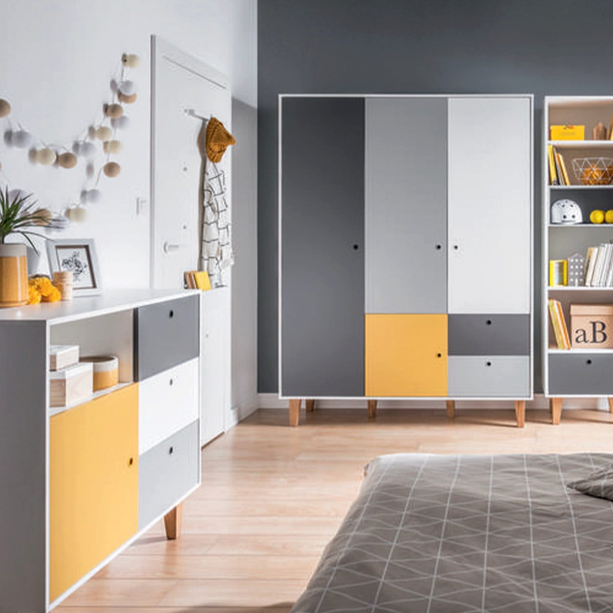 Petits-meubles Kinderkleiderschrank (153 cm)